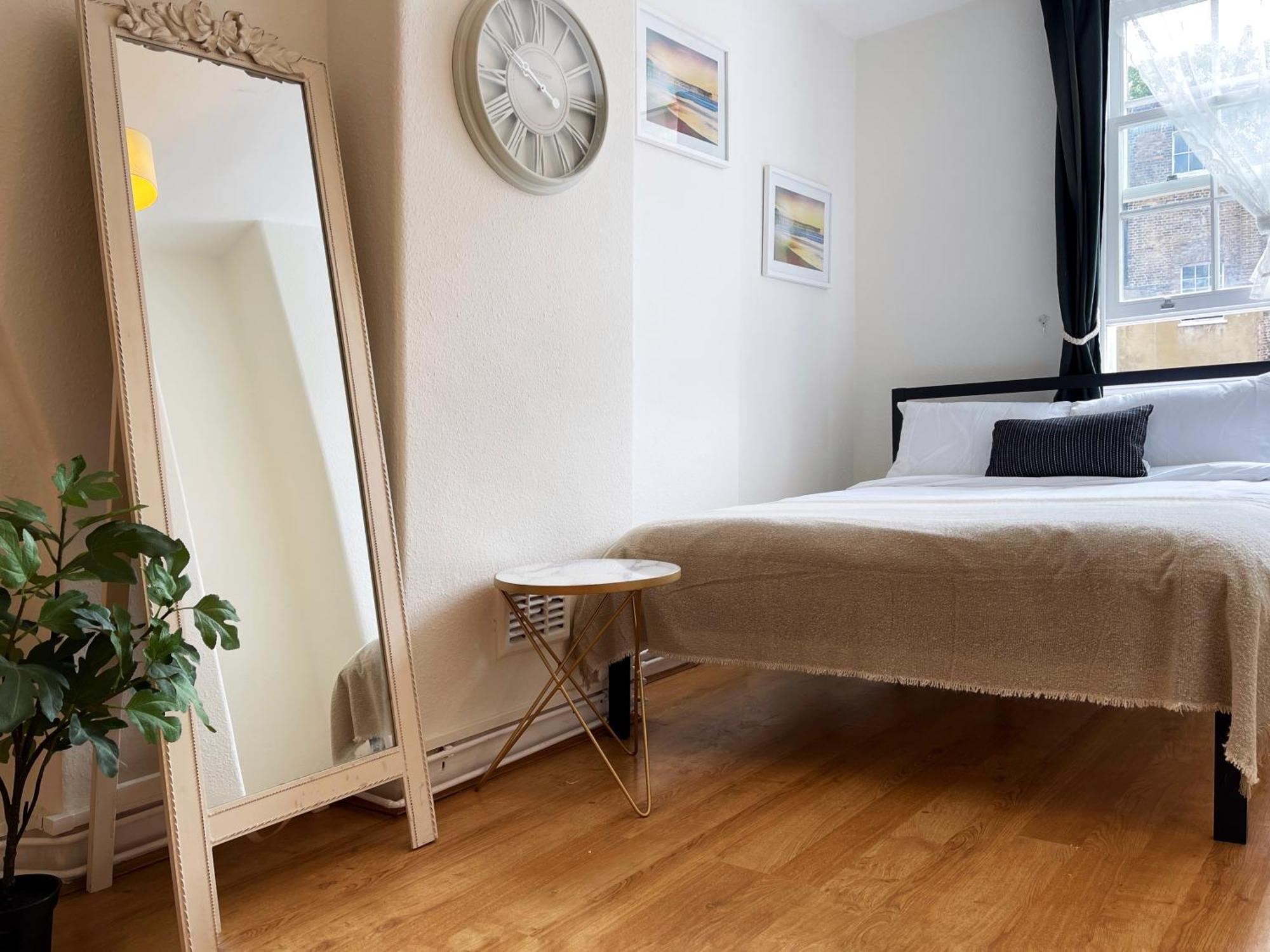 Harper's Place Near Kings Cross - 2 Double Beds, 1 Sofa Bed, Great Location, Ideal For Families Apartamento