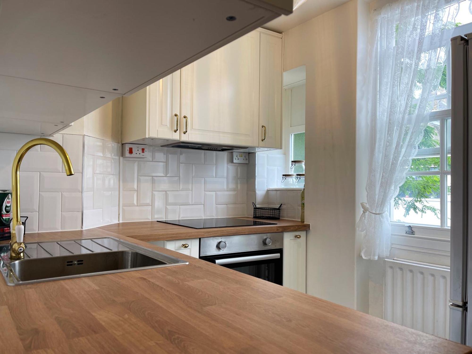 Harper's Place Near Kings Cross - 2 Double Beds, 1 Sofa Bed, Great Location, Ideal For Families Apartamento