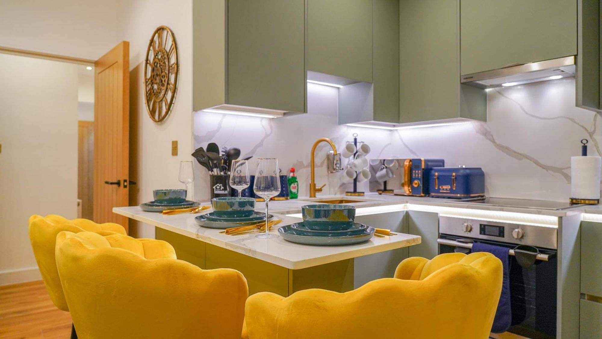 New Luxurious Stunning Block In Appartement Londen