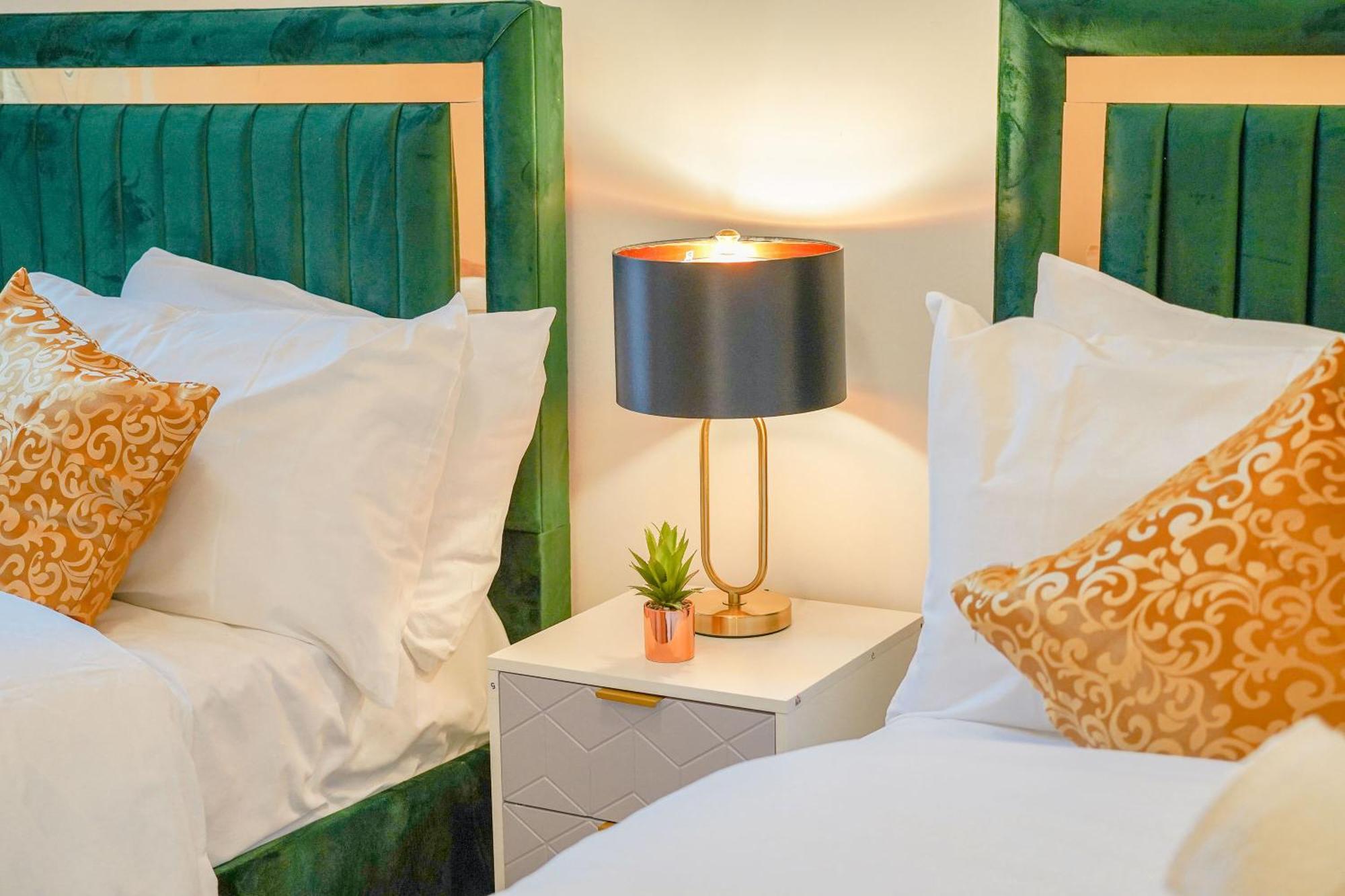 New Luxurious Stunning Block In * Londen