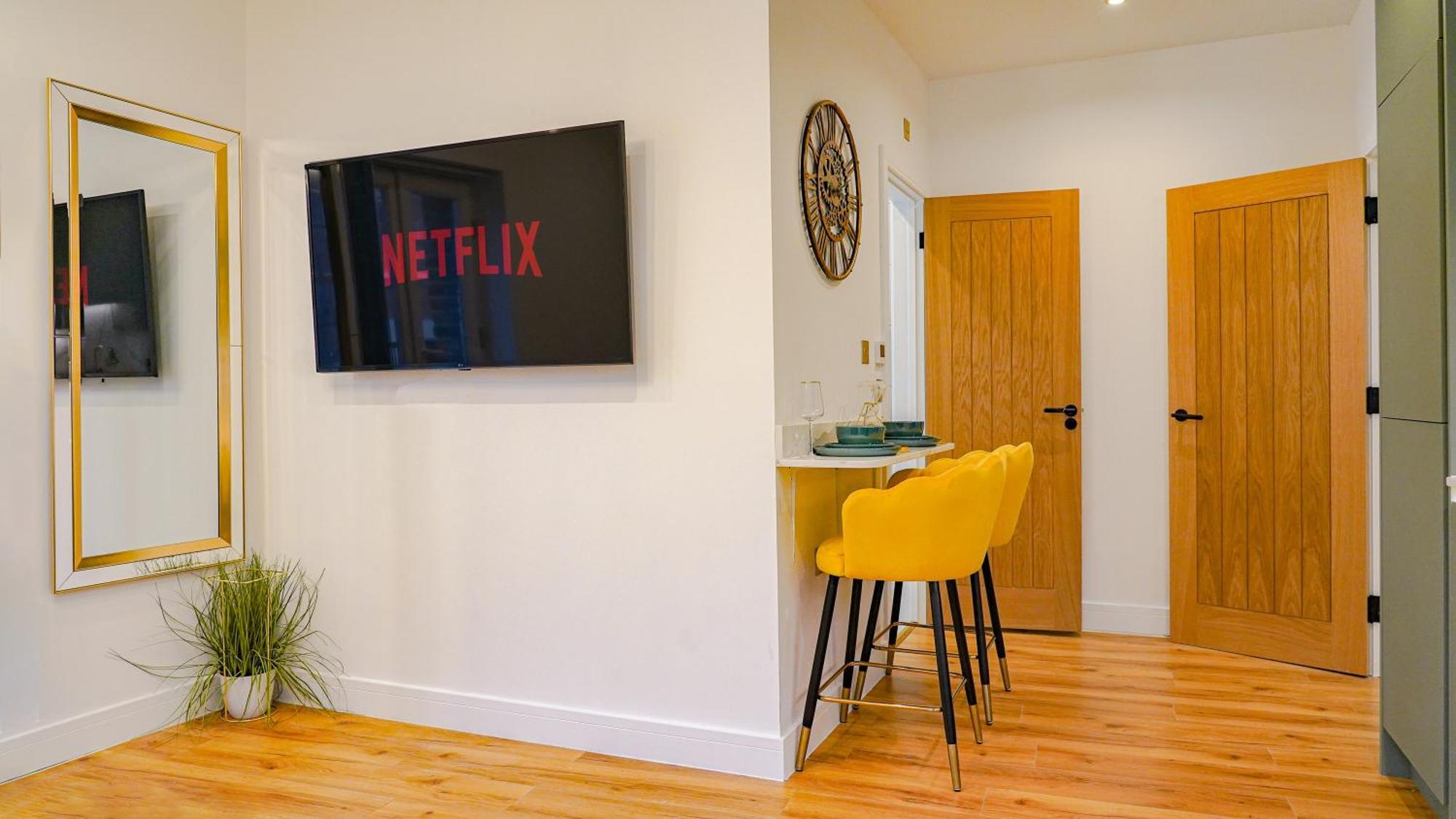 New Luxurious Stunning Block In Appartement Londen