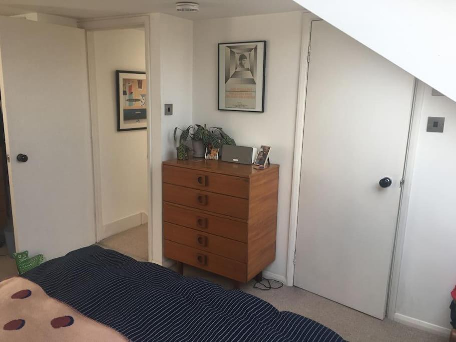 Hébergement de vacances Clapham, 4 Bedroom Family House *