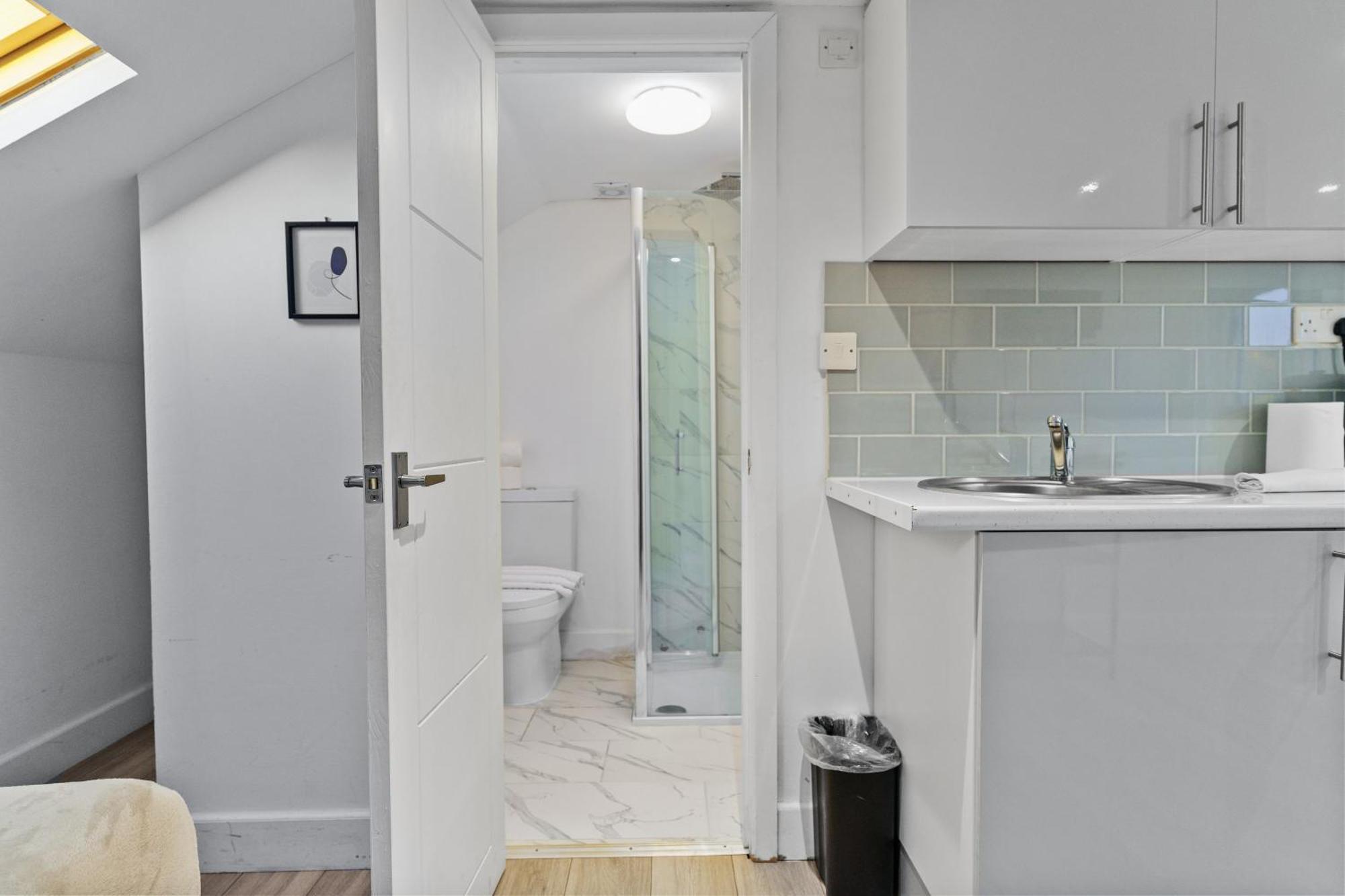 Modern Studio By Livestay Short Lets & Serviced Pensión *