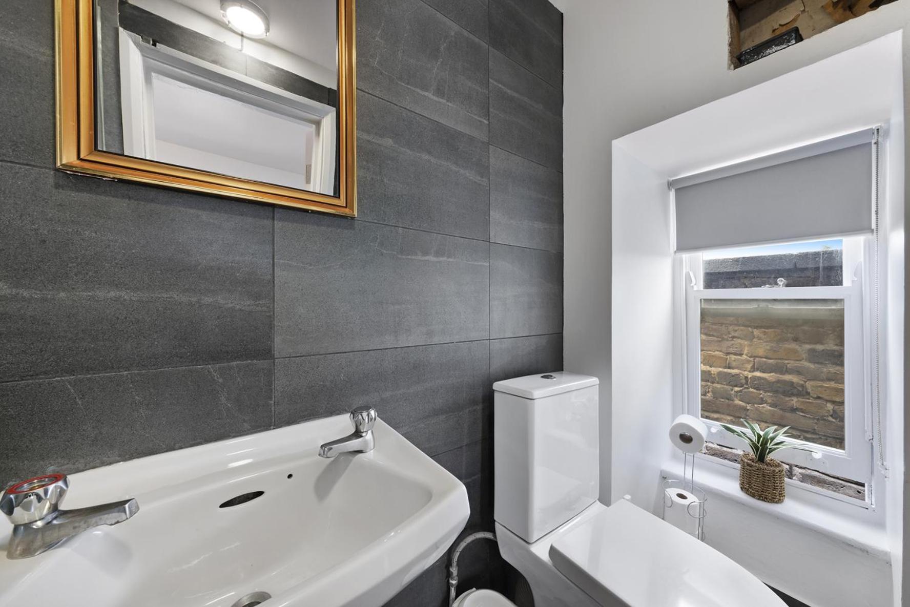 One Bedroom Flat Opposite Archway Station * Londres