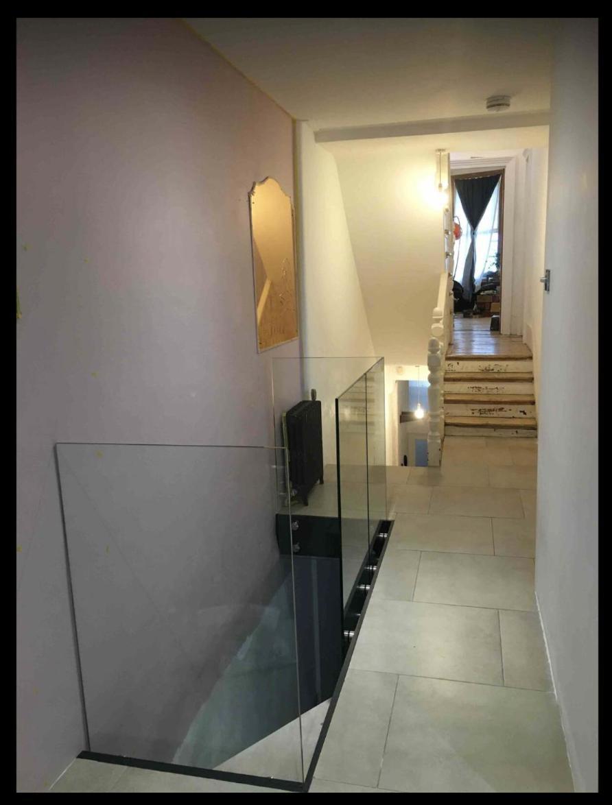 Fabulous Spacious Stylish Private In Nw6 With Excellent Transport Links To Centre, Hosted By Female Currently Taking Bookings For Females & Couples Only, Suitable For Holidays, Study, Work, Courses Or Inbetween * Londres