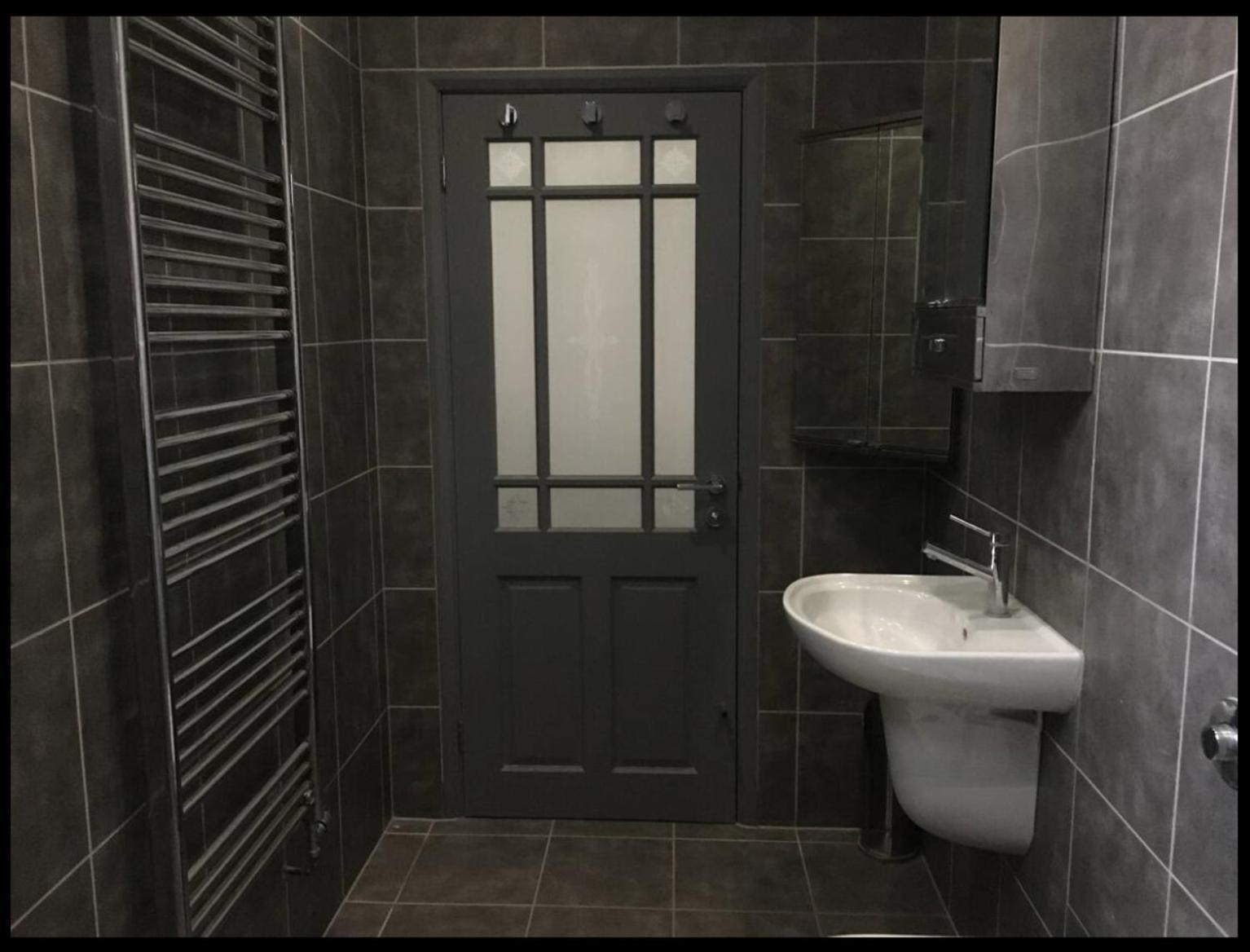 Fabulous Spacious Stylish Private In Nw6 With Excellent Transport Links To Centre, Hosted By Female Currently Taking Bookings For Females & Couples Only, Suitable For Holidays, Study, Work, Courses Or Inbetween Séjour chez l'habitant