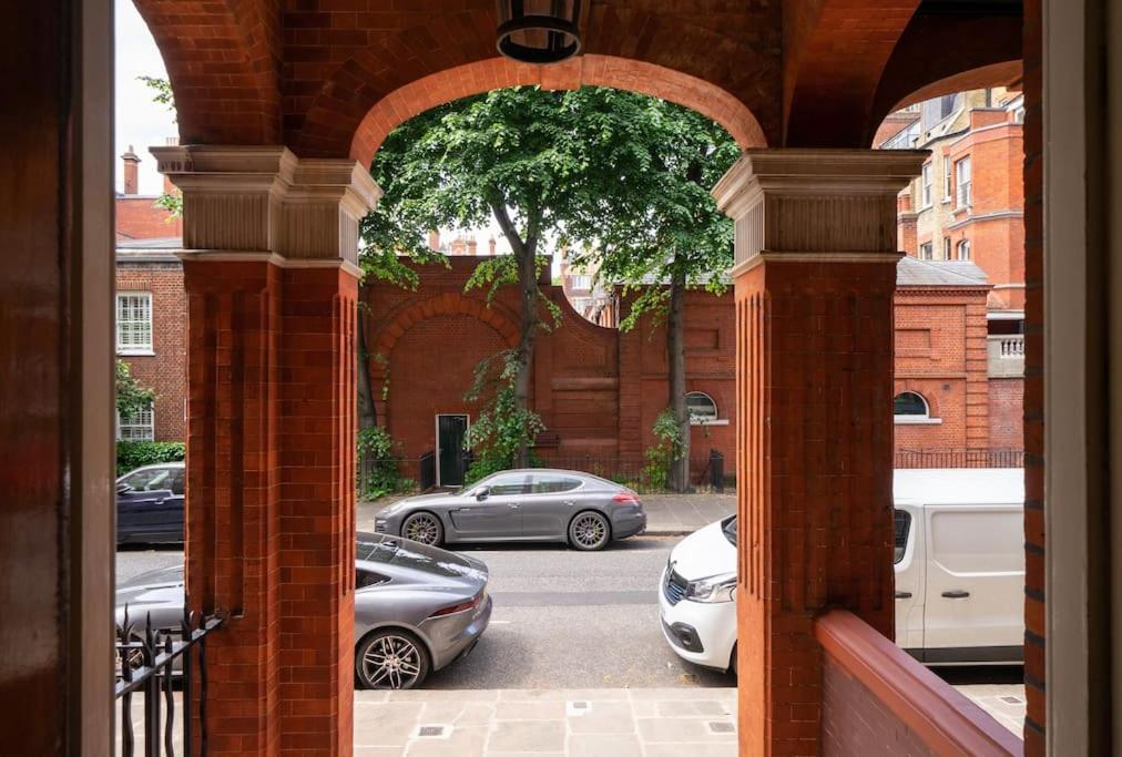 Appartement Super Knightsbridge 2 Bed Gound Floor Londres