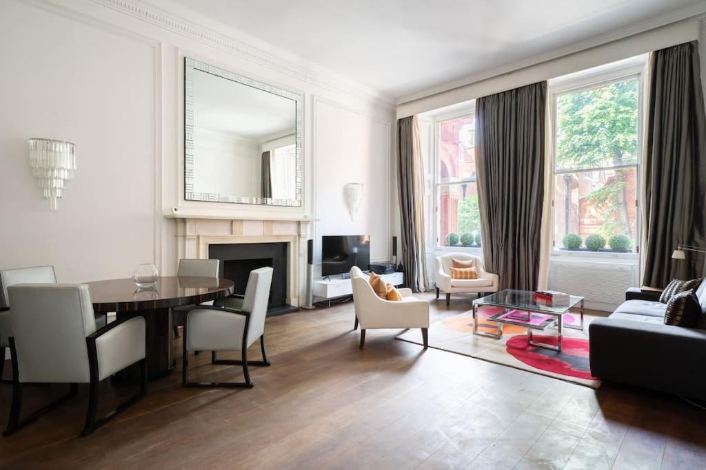 Super Knightsbridge 2 Bed Gound Floor Appartement