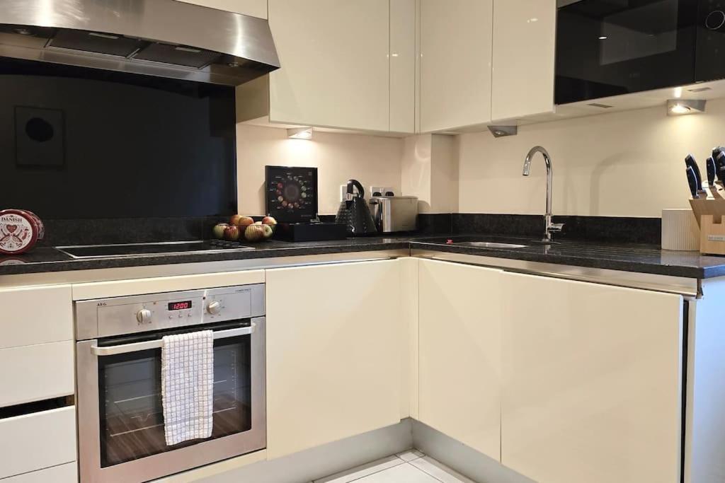 Cosy Flat Next To Hyde Park Paddington * Londres