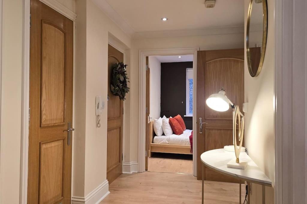 Cosy Flat Next To Hyde Park Paddington * Londres
