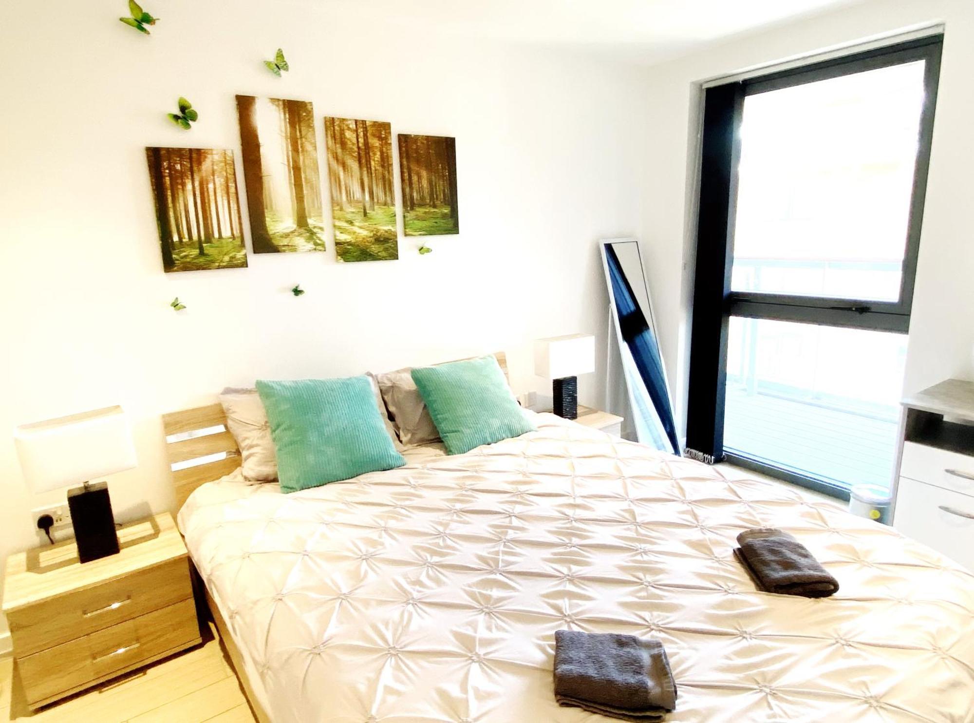 A Brand New Flat With 3 Bedrooms & 3 Baths In Zone 1 Angel For Max 9 Ppl Habitación en casa particular