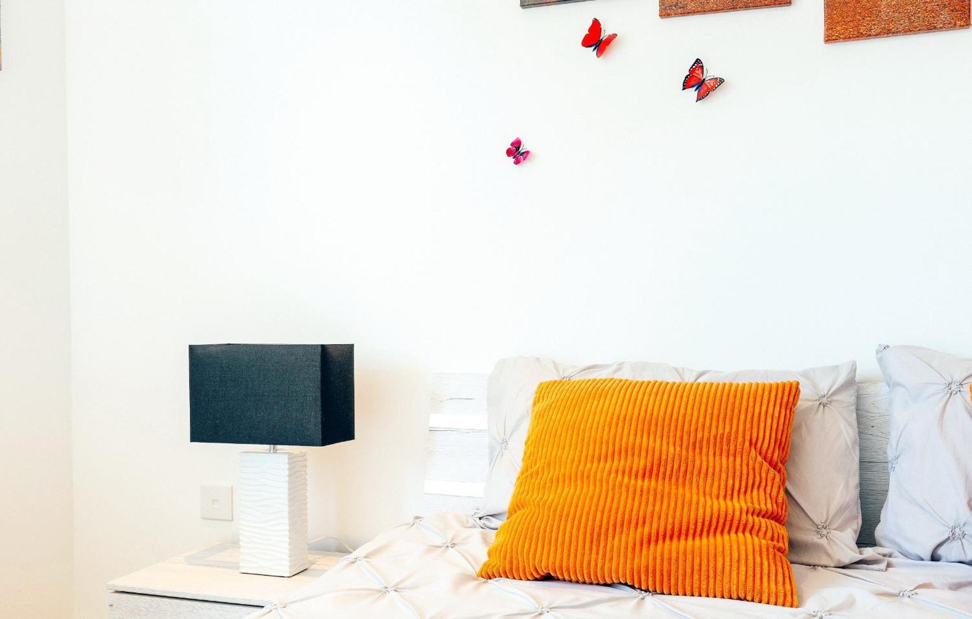 A Brand New Flat With 3 Bedrooms & 3 Baths In Zone 1 Angel For Max 9 Ppl