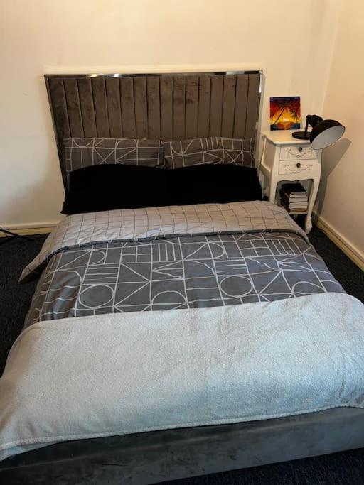 1-bed Flat With Fast Wi-fi In Prime Location 15mins From Apartamento *