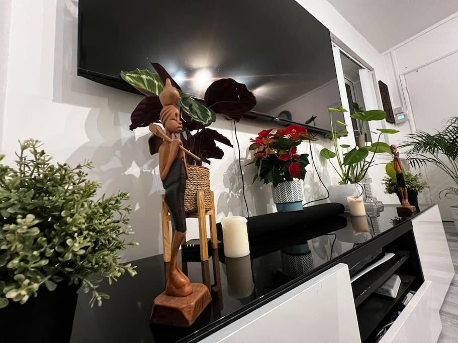 Apartamento 1-bed Flat With Fast Wi-fi In Prime Location 15mins From Londres