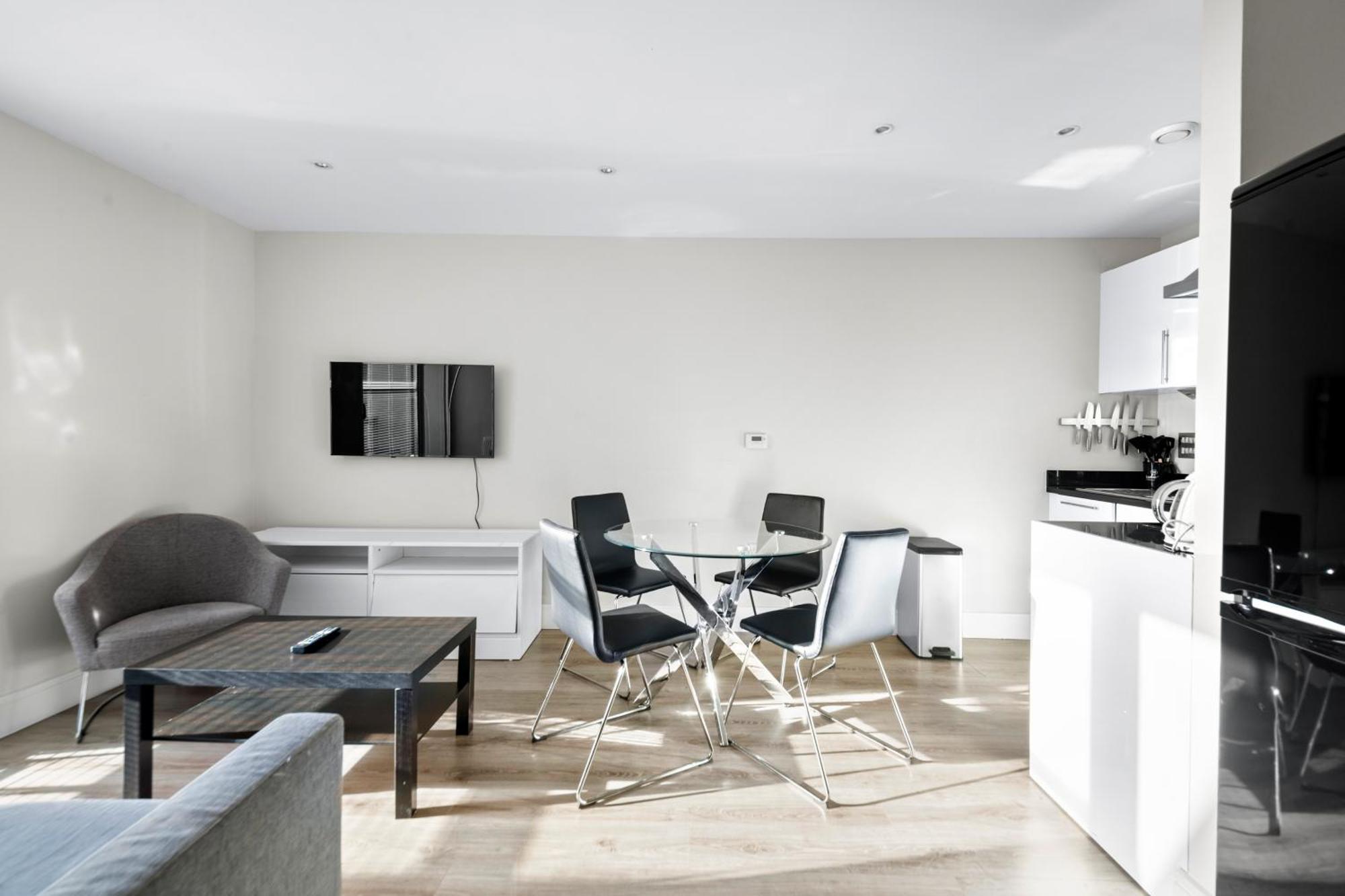 Londwell, Canary Wharf Skyline Balcony Apartamento Londres
