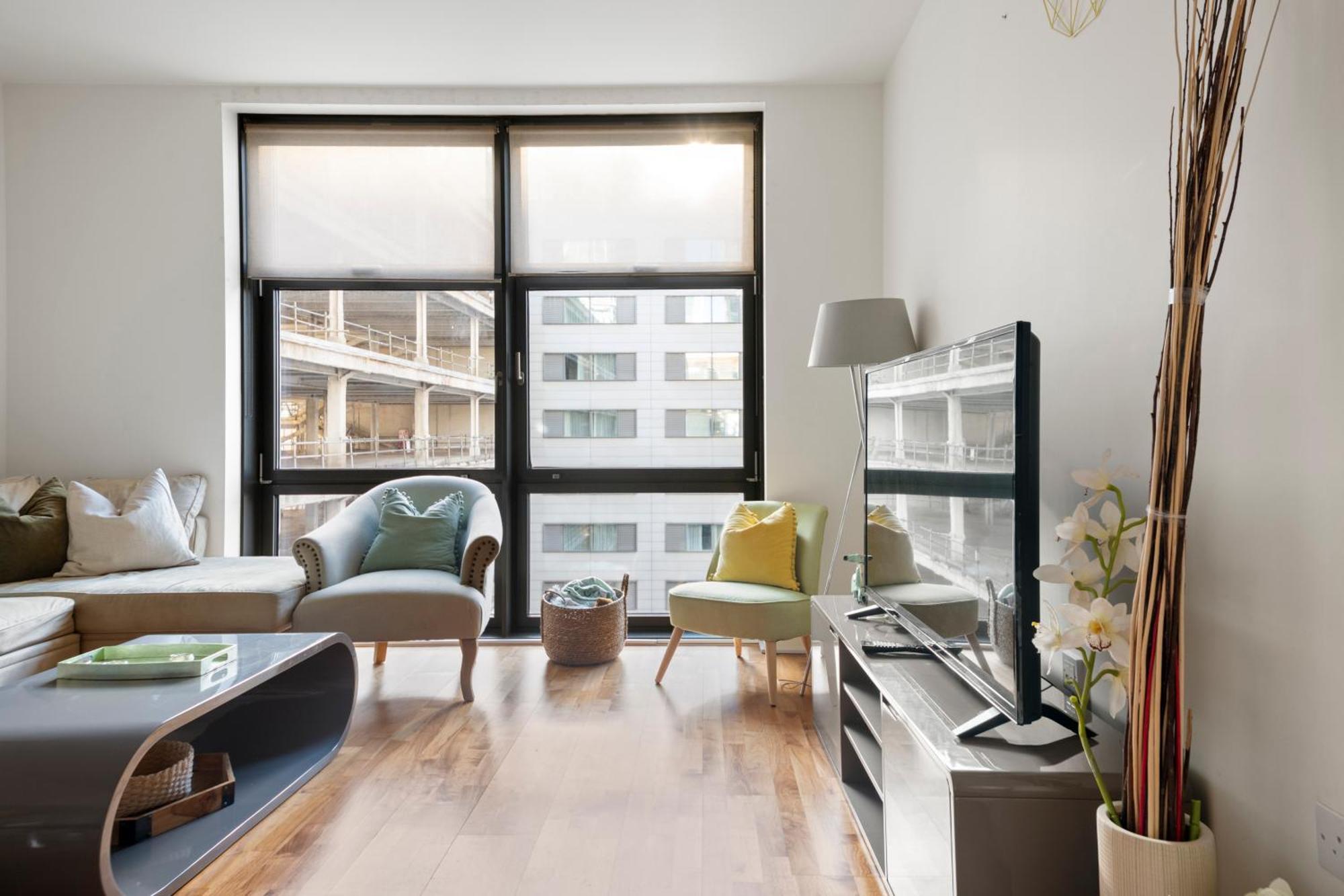 Londwell, Canary Wharf River Thames Penthouse Apartment *