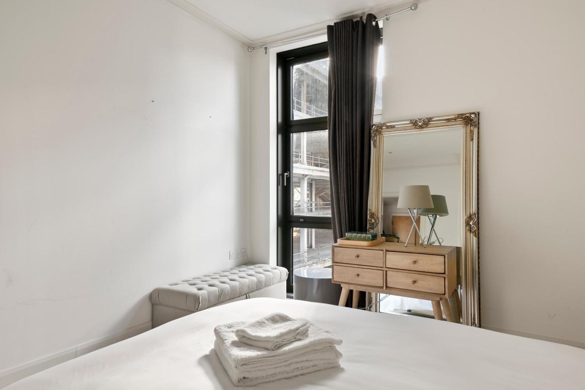 Londwell, Canary Wharf River Thames Penthouse *