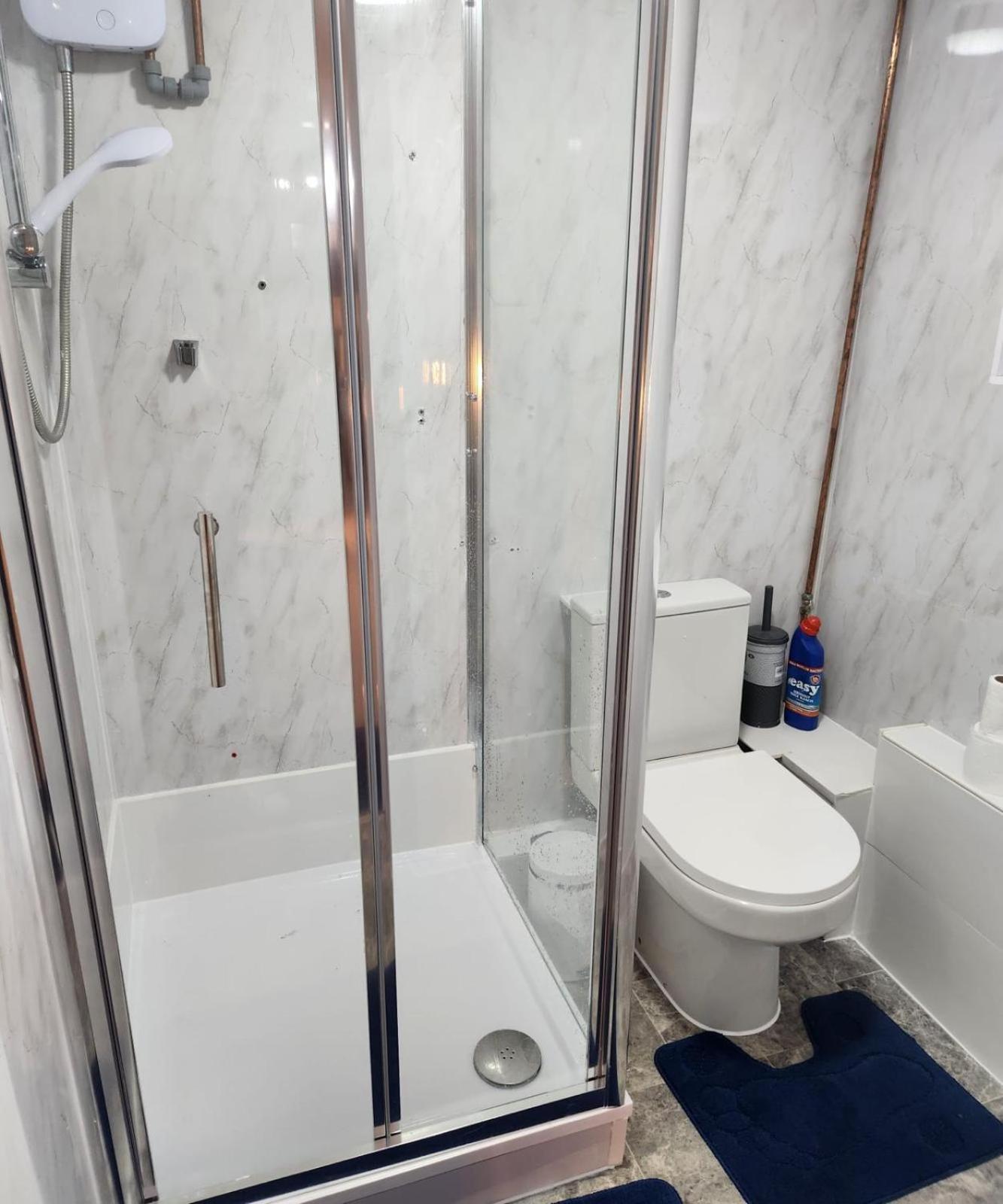 New Deluxe Apt-2 Appartement Londen