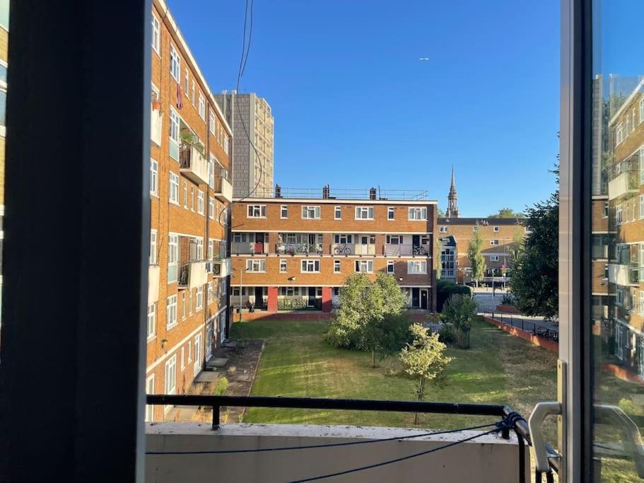 Lovely Comfortable Near Canarywhaflondoncity * Londres