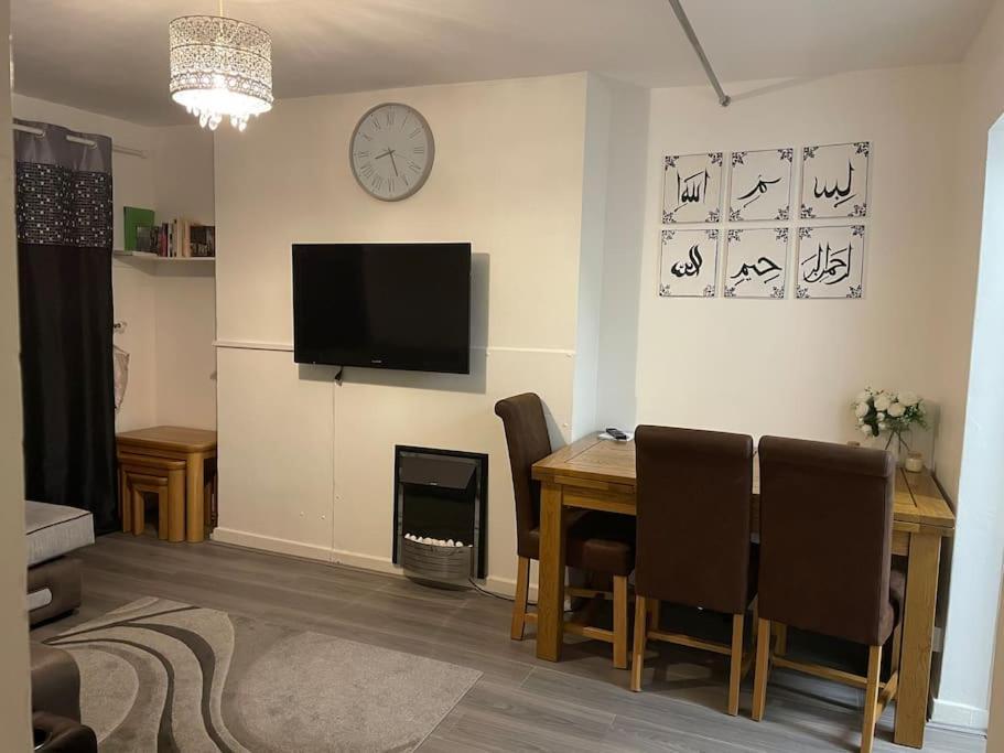 Appartement Lovely Comfortable Near Canarywhaflondoncity