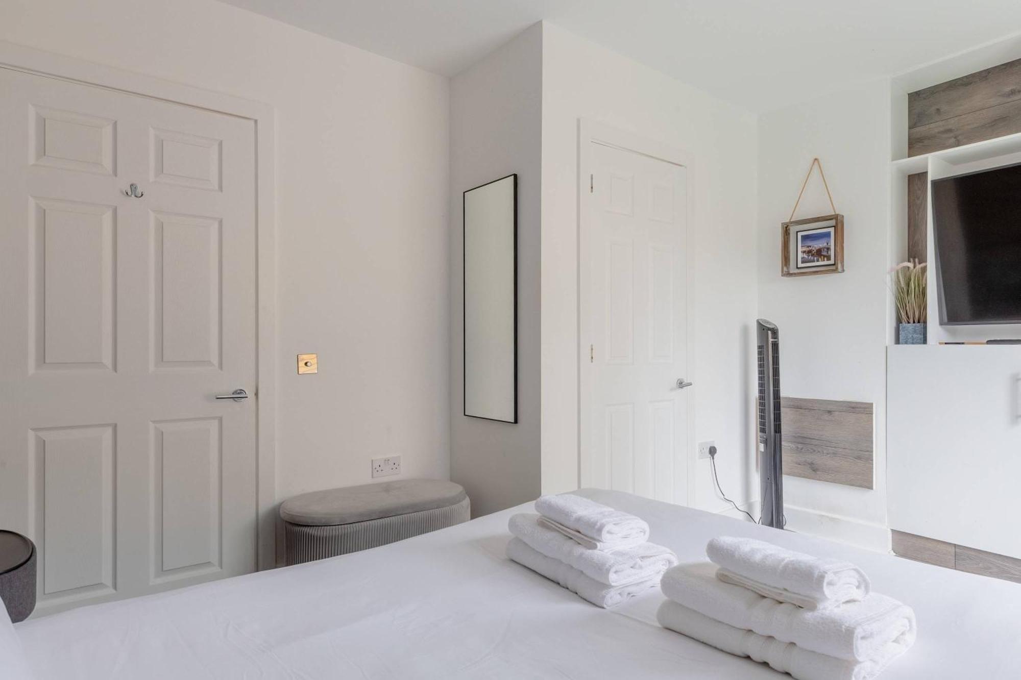 Bright 2 Bedroom Flat In Lambeth With Balcony * Londres