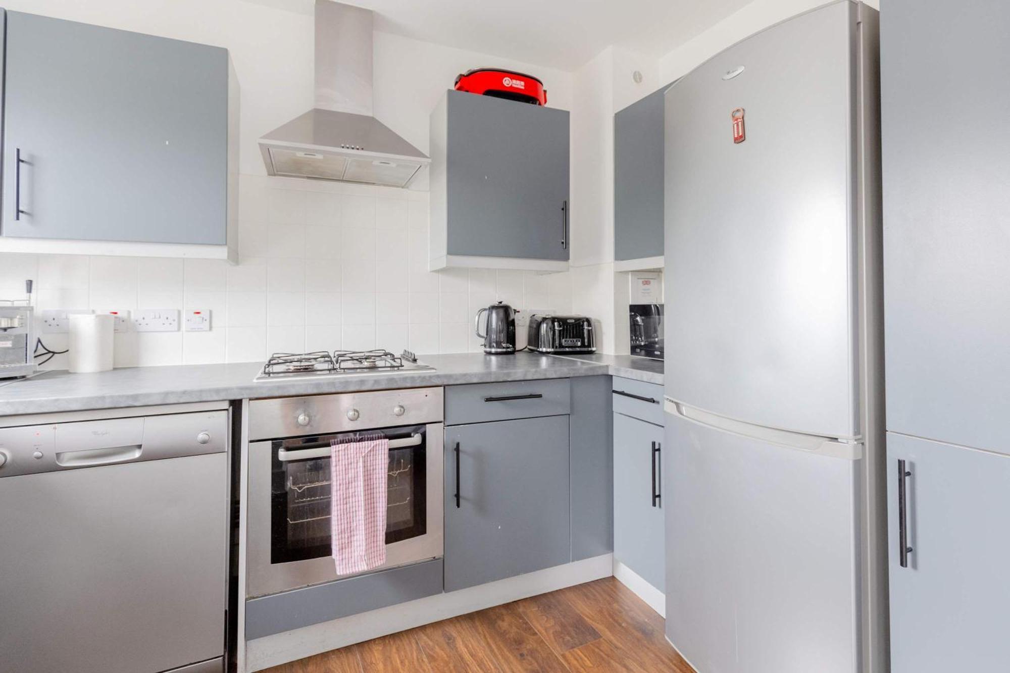 Bright 2 Bedroom Flat In Lambeth With Balcony Londres