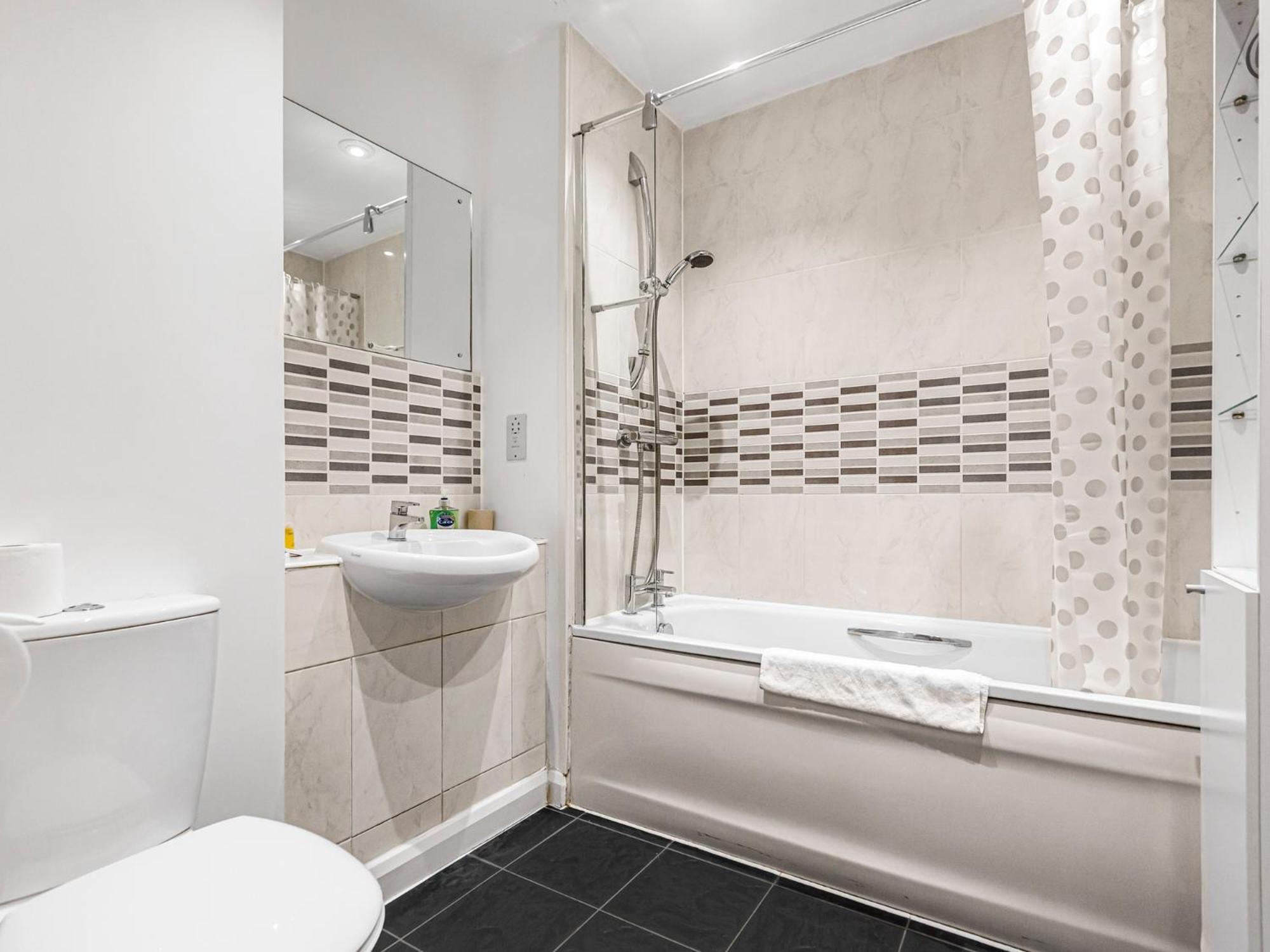 Pass The Keys Modern Tottenham Hale Perfect For Leisure * Londen
