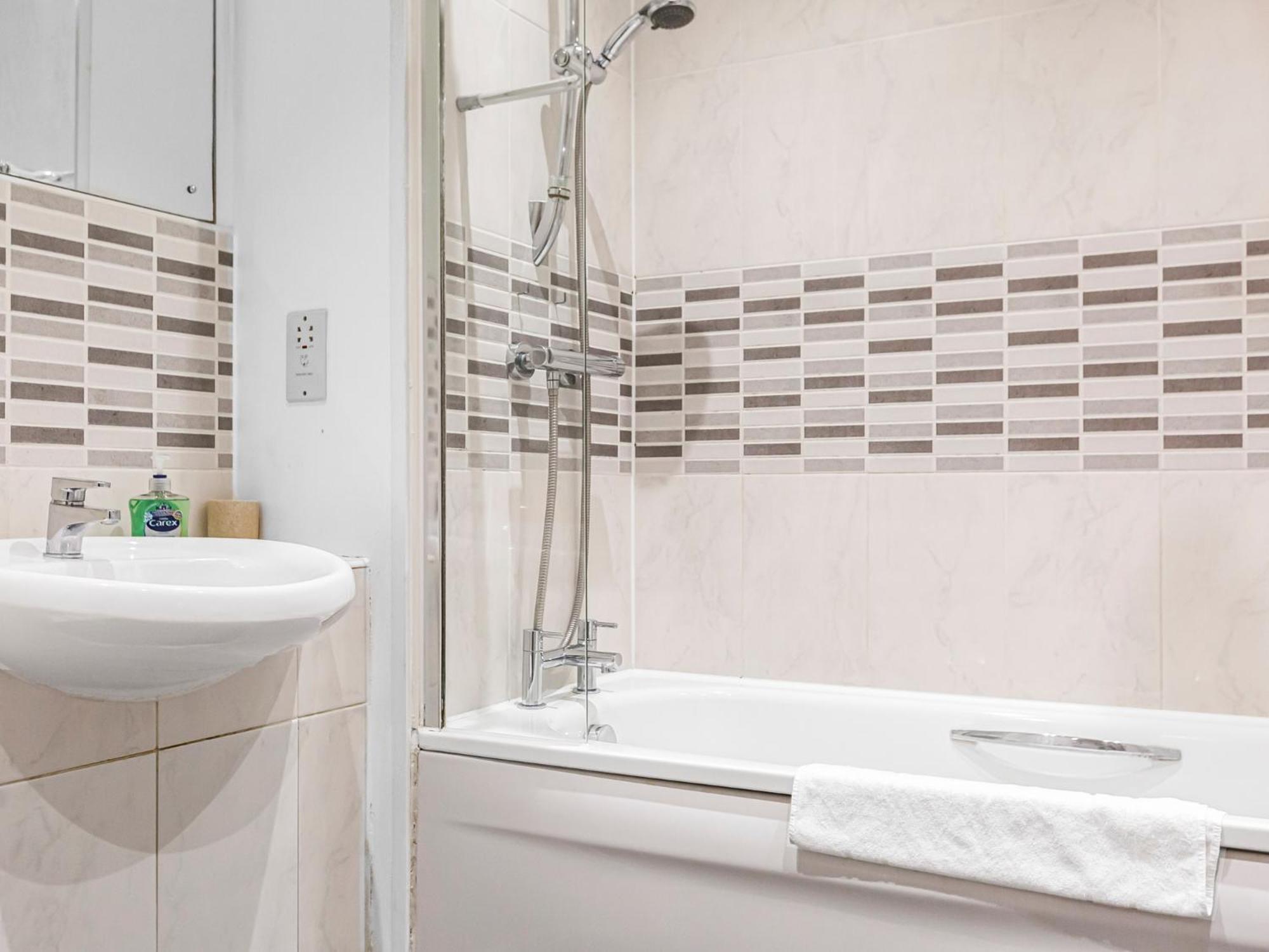 Pass The Keys Modern Tottenham Hale Perfect For Leisure Appartement