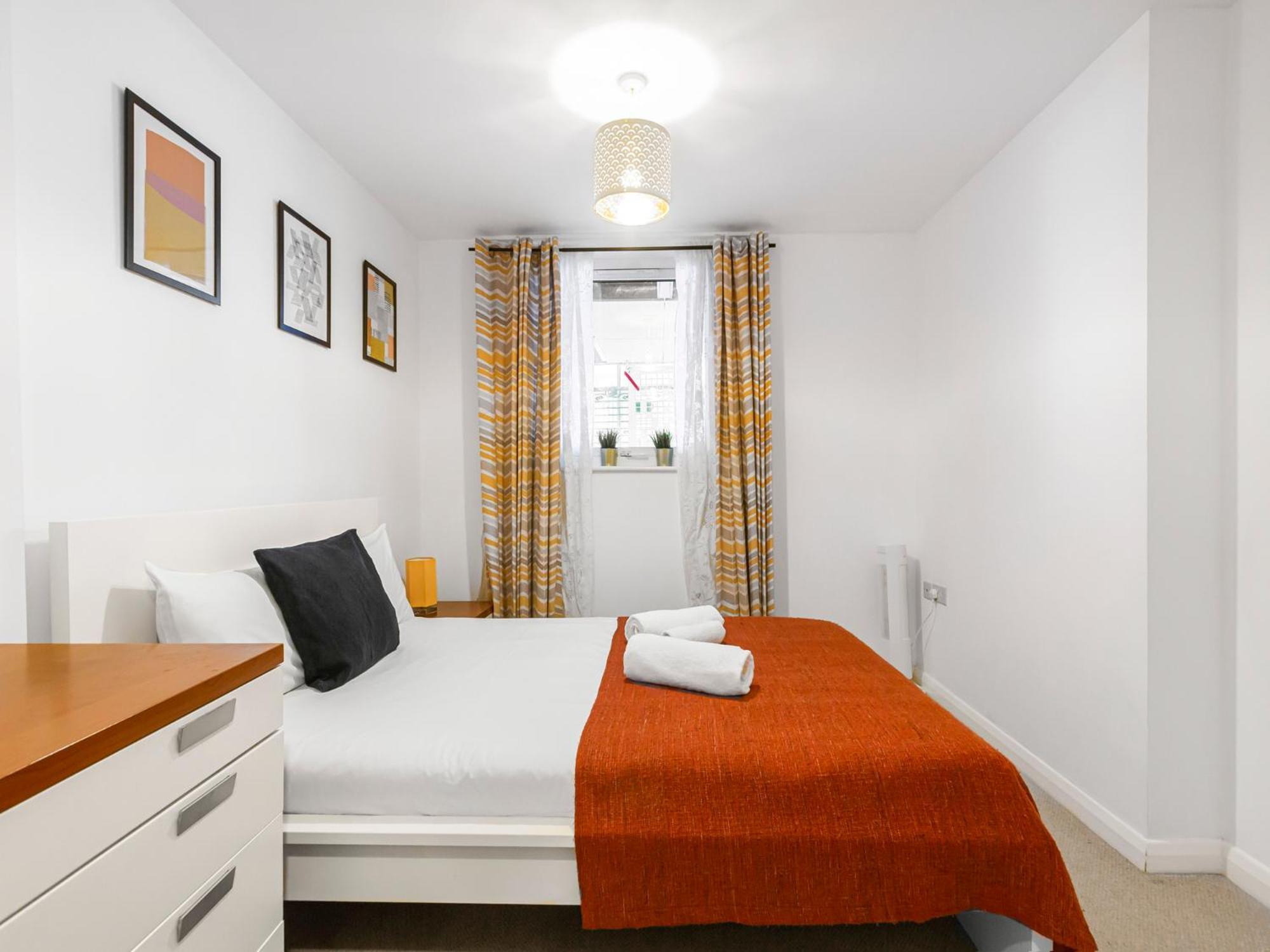 Pass The Keys Modern Tottenham Hale Perfect For Leisure *