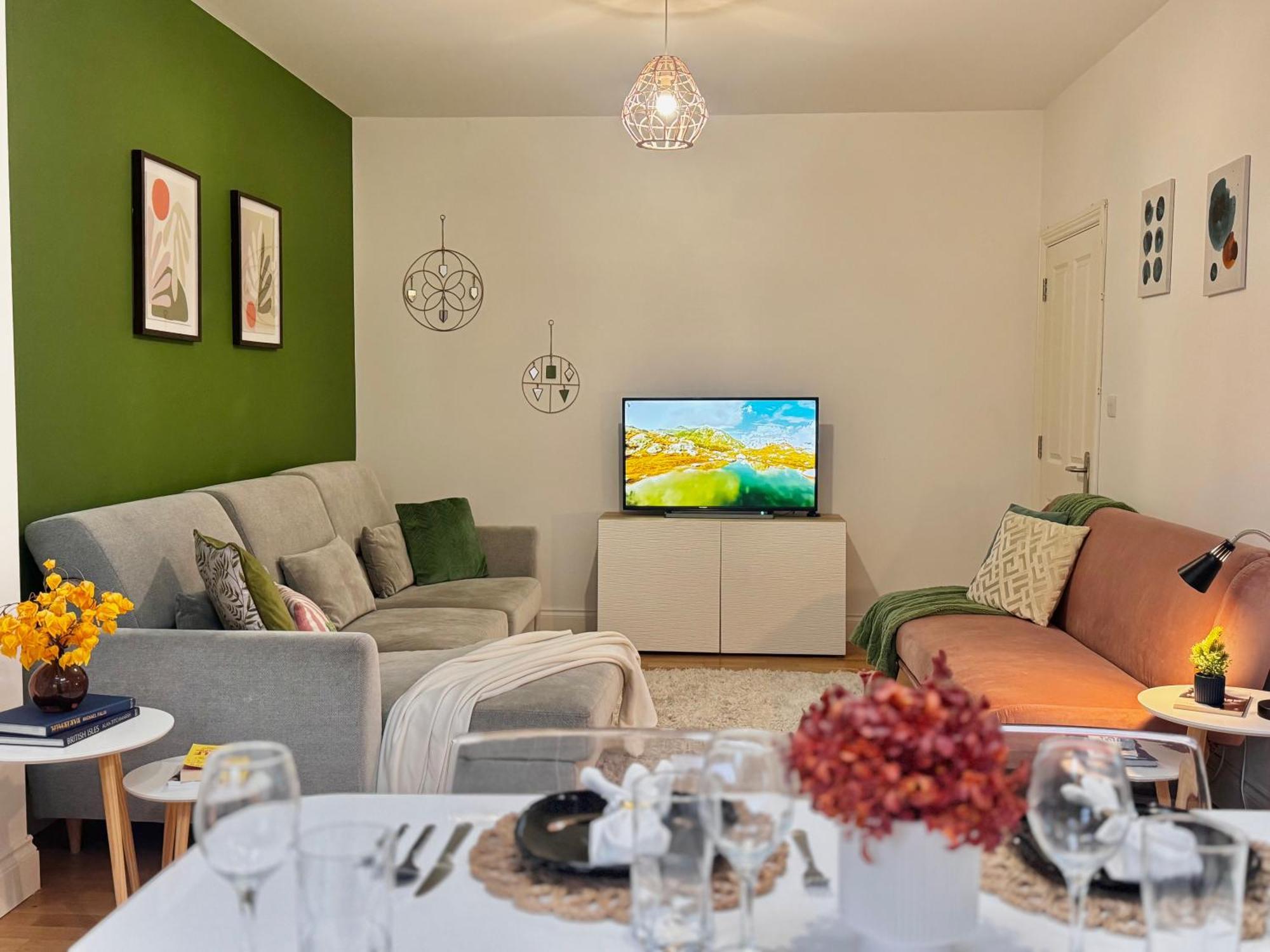 Modern 1-bed 30min To & Parking *