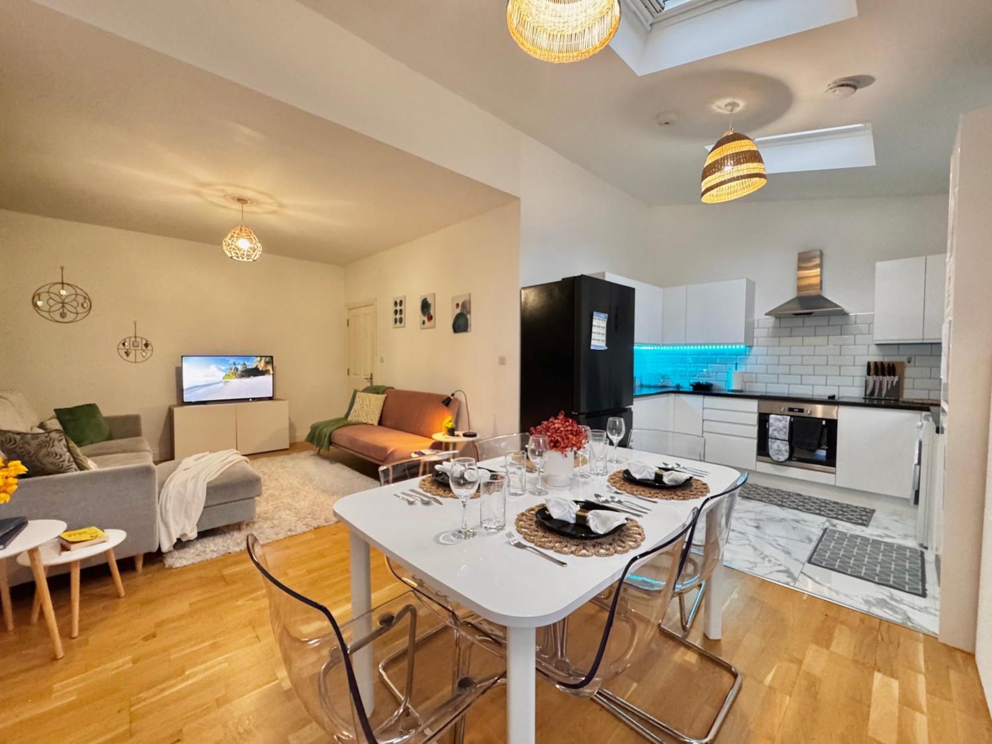 Modern 1-bed 30min To & Parking Apartamento Londres