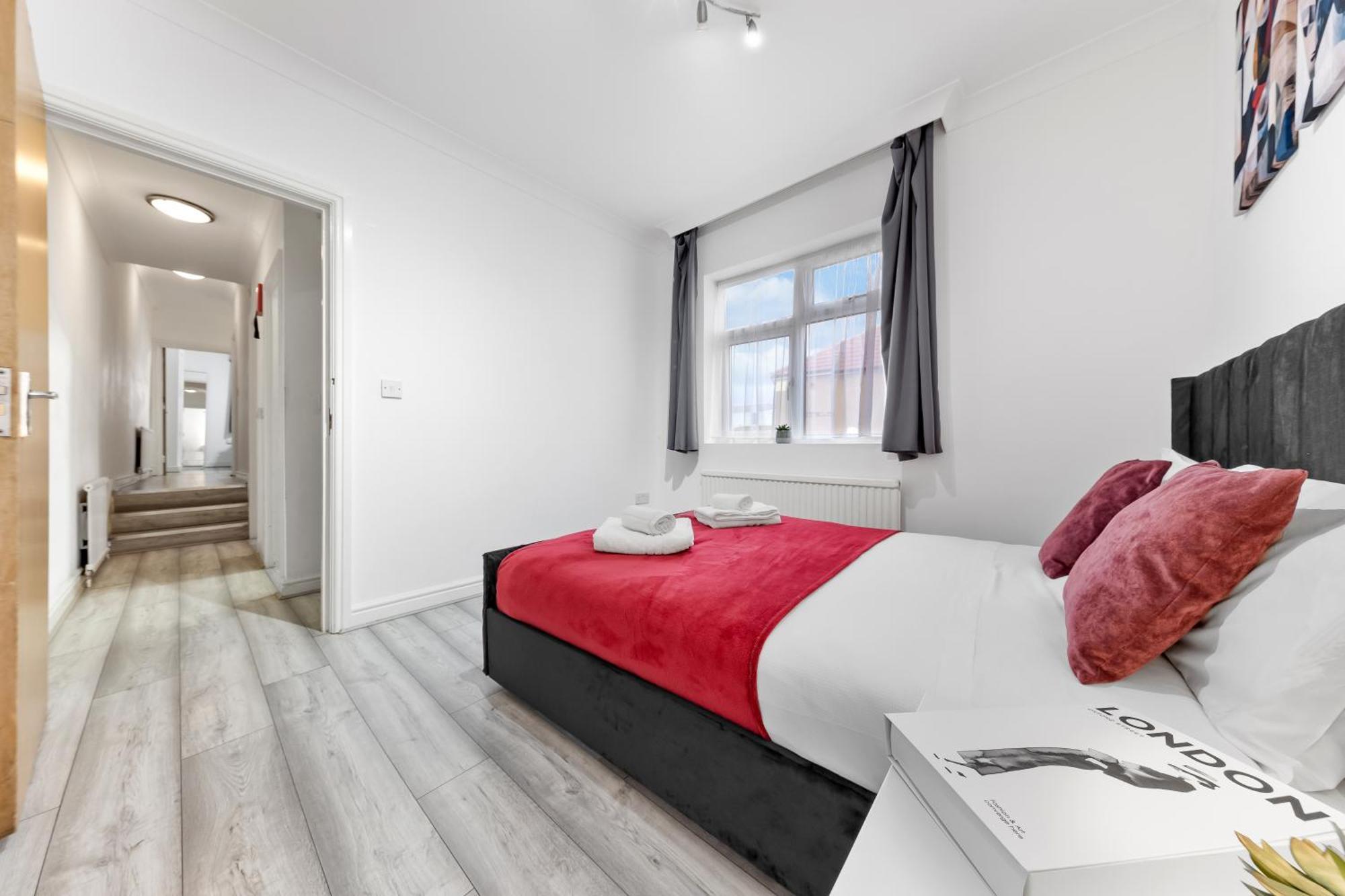 Hype - 10 Mins To Stadium - Sleeps 8 * Londres