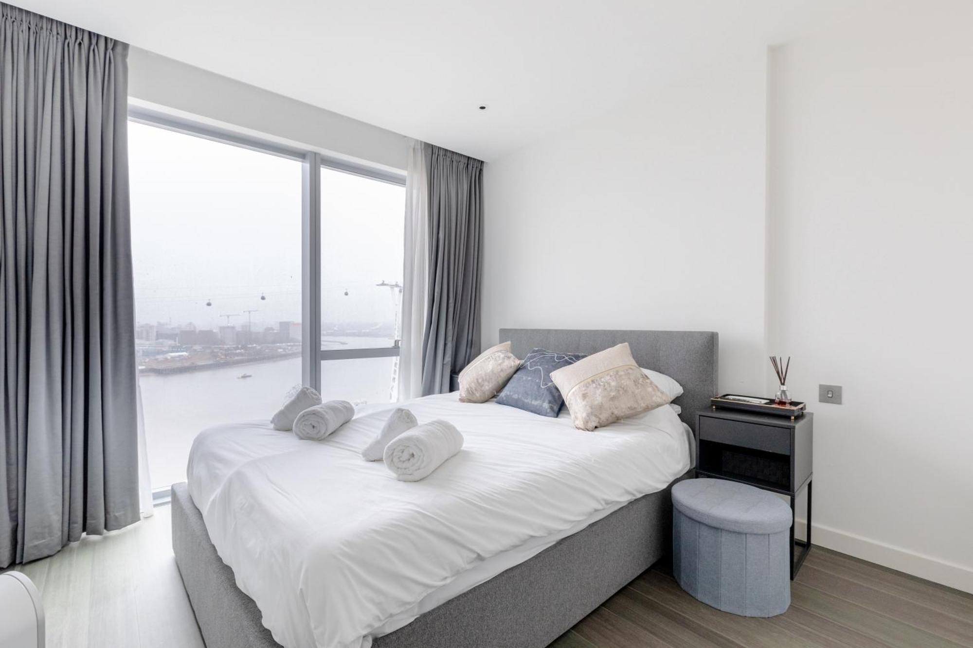 Ravishing 1bd Flat - 2 Minute Walk From The O2! Apartment *