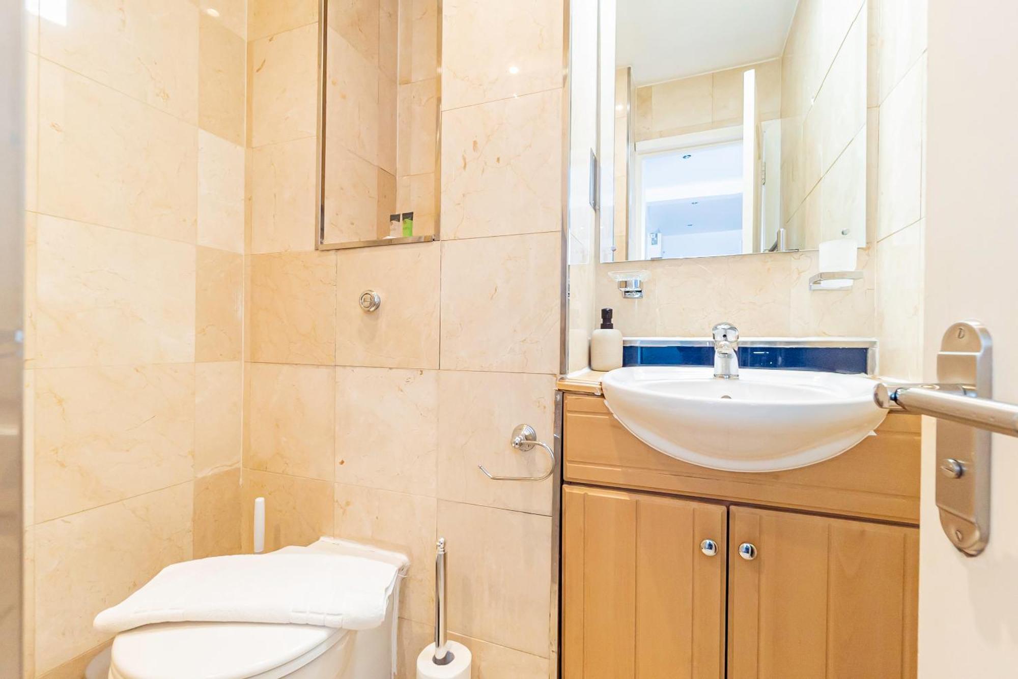 Chic 2 Bedrooms 2 Bathrooms At Kensington Appartement Londres