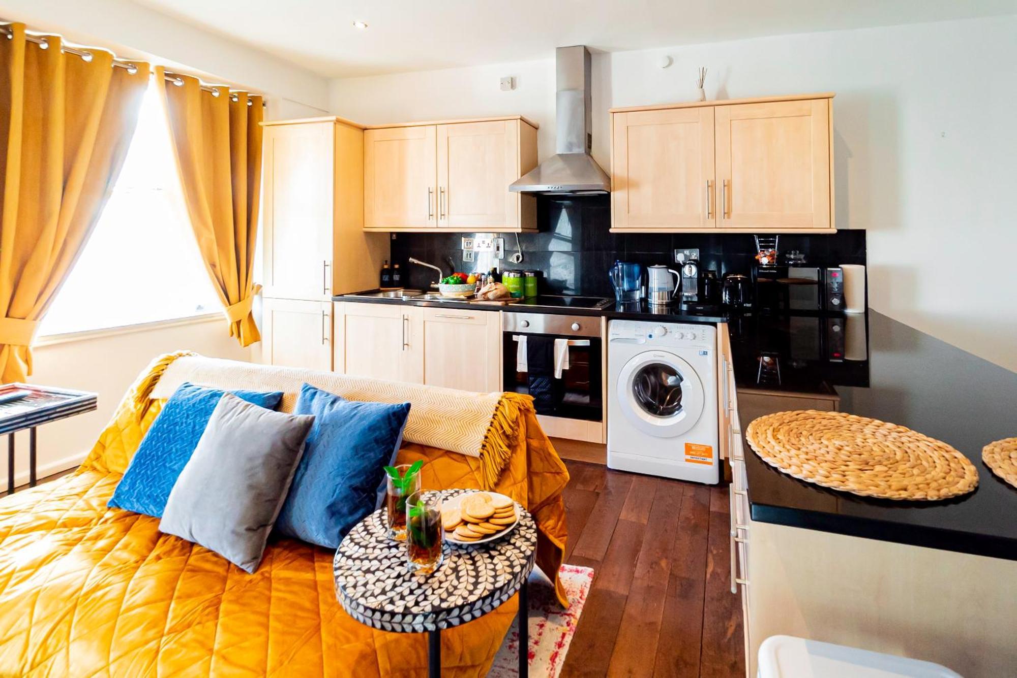 Chic 2 Bedrooms 2 Bathrooms At Kensington Appartement *
