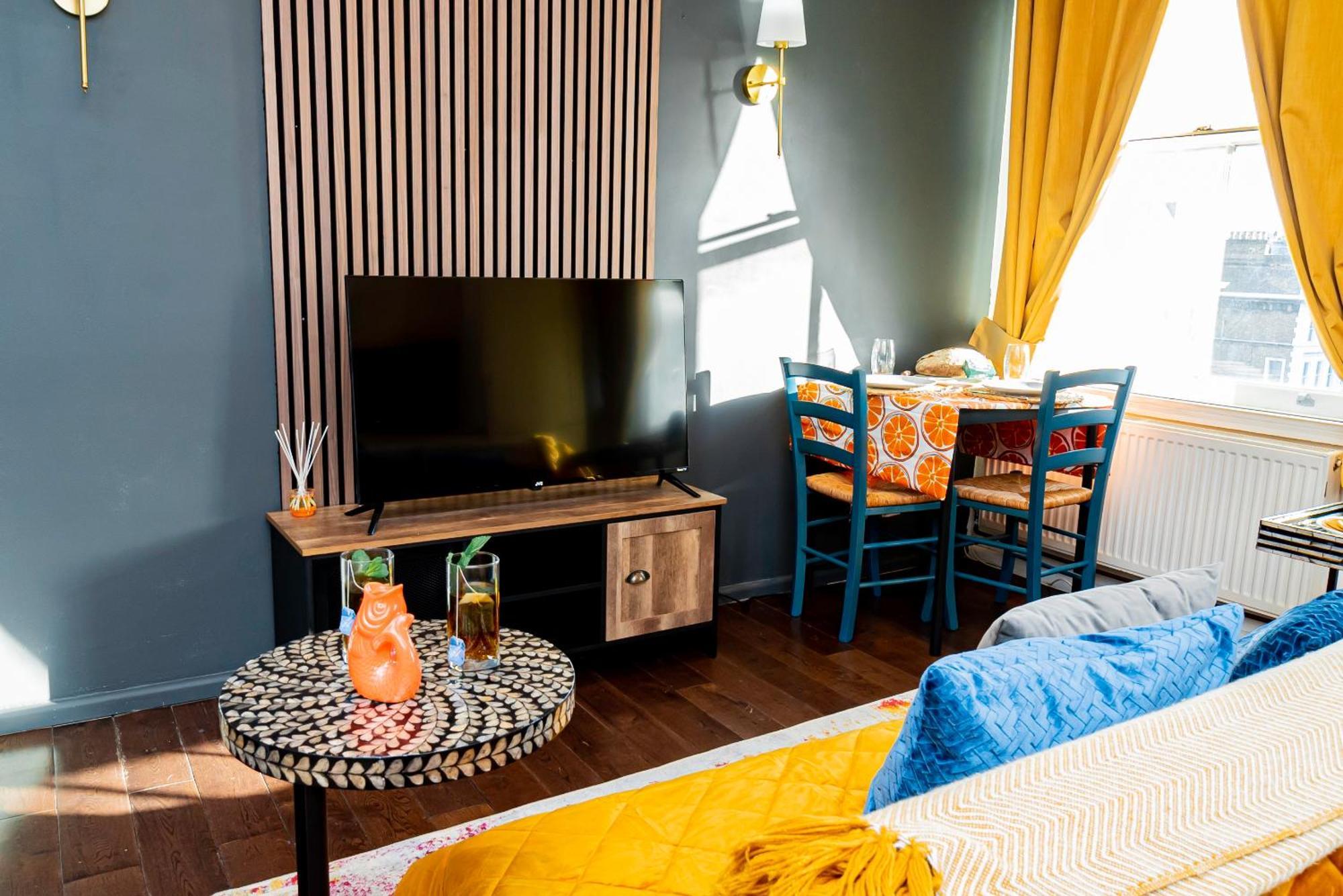 Chic 2 Bedrooms 2 Bathrooms At Kensington Appartement
