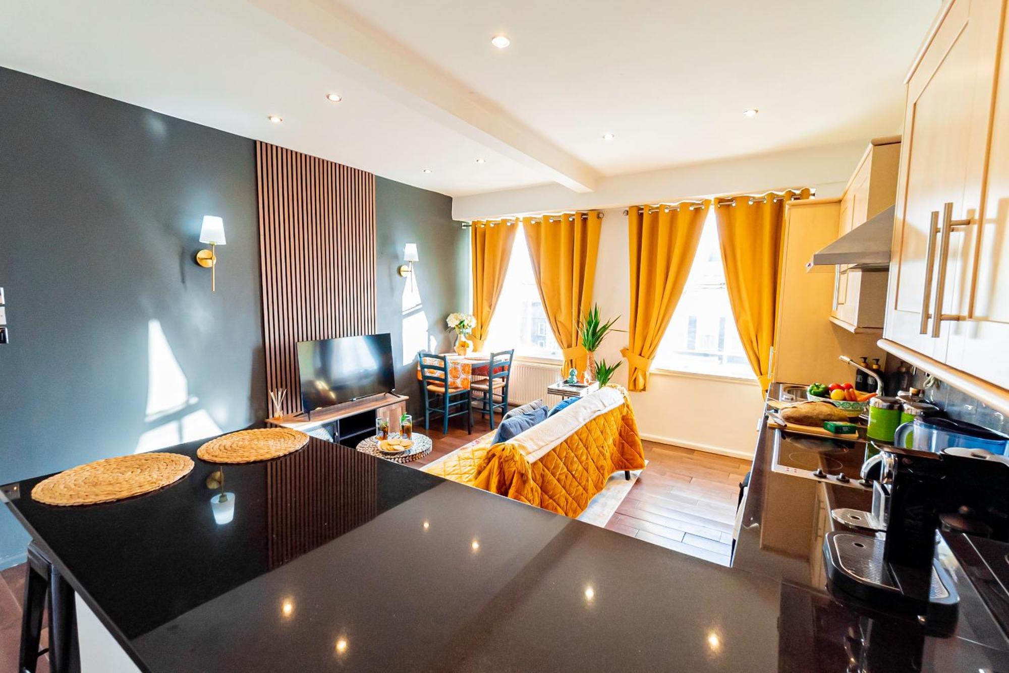 Chic 2 Bedrooms 2 Bathrooms At Kensington Appartement *