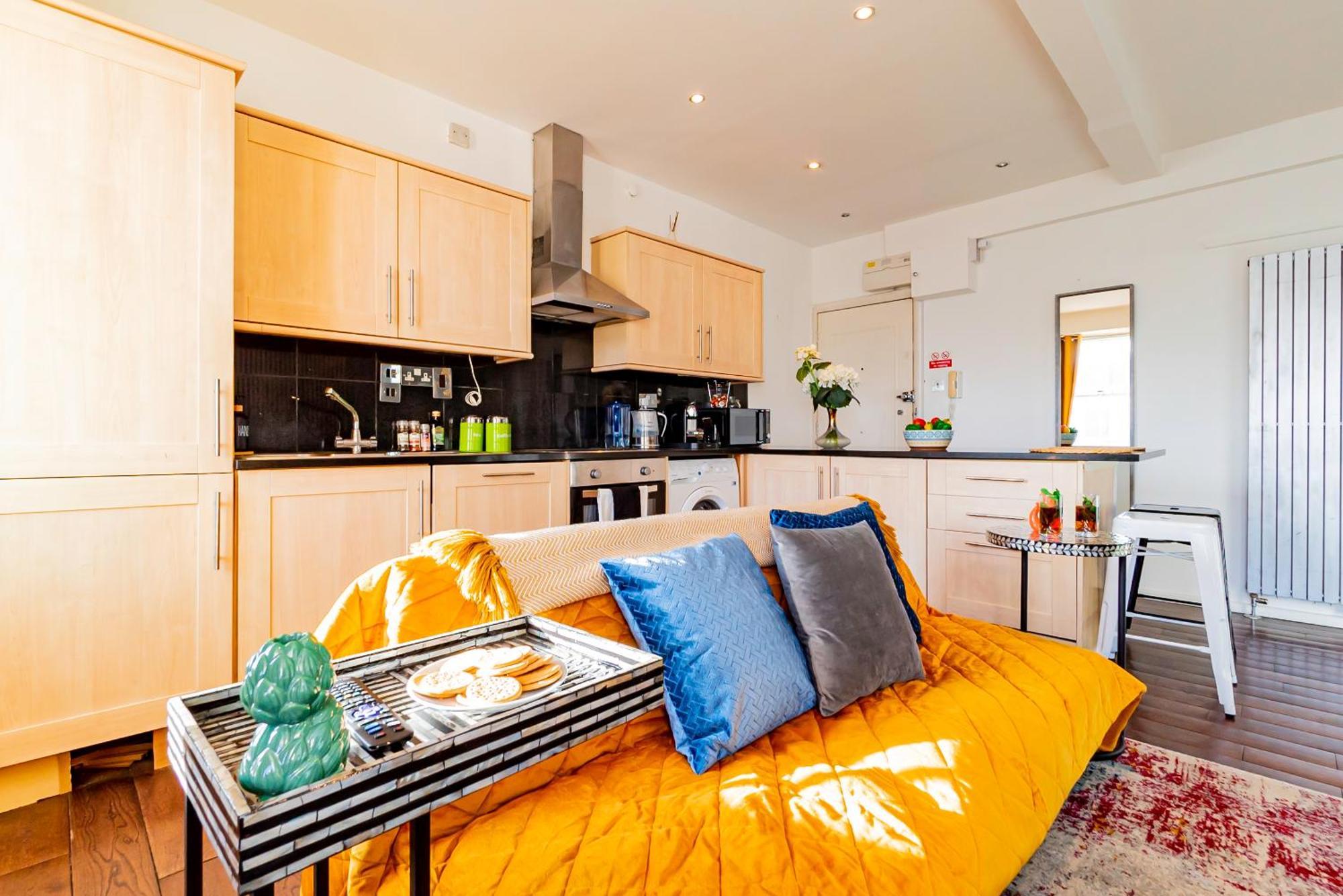 Chic 2 Bedrooms 2 Bathrooms At Kensington Appartement