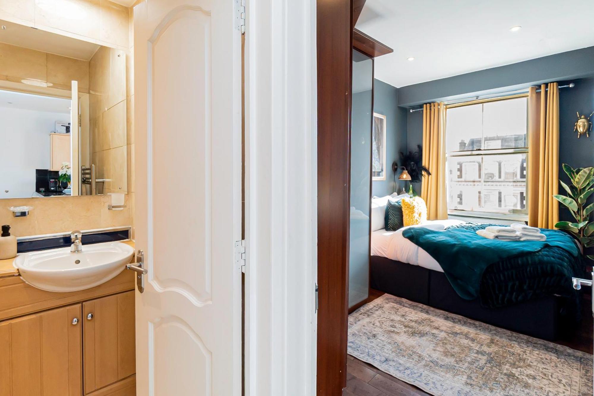 Chic 2 Bedrooms 2 Bathrooms At Kensington Appartement