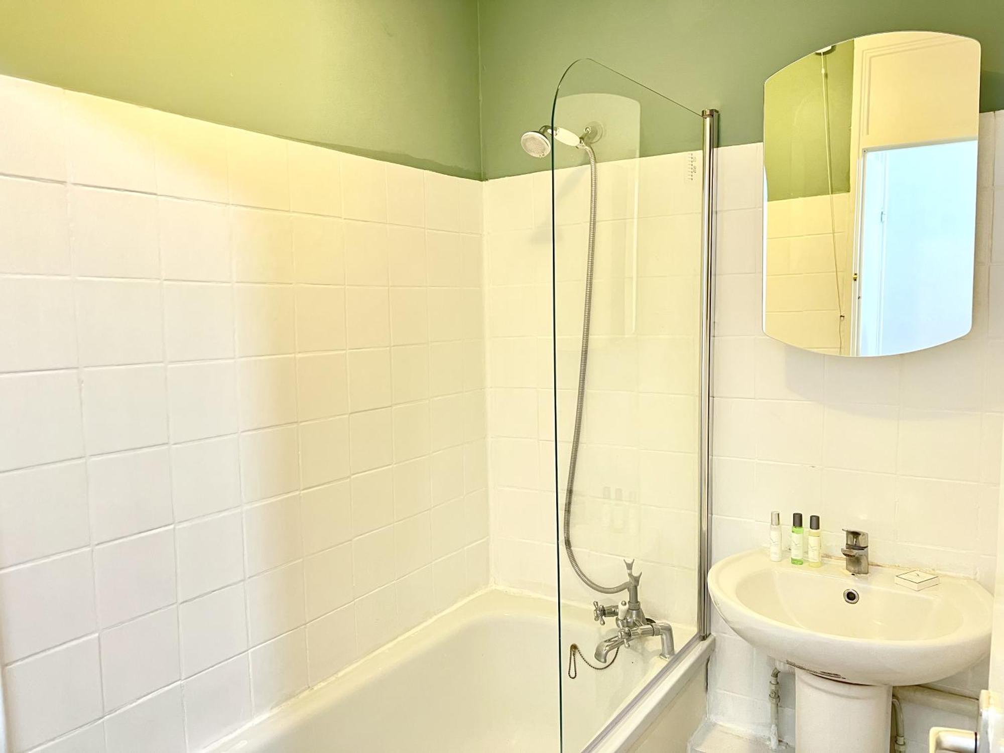 Central Service Apartment London
