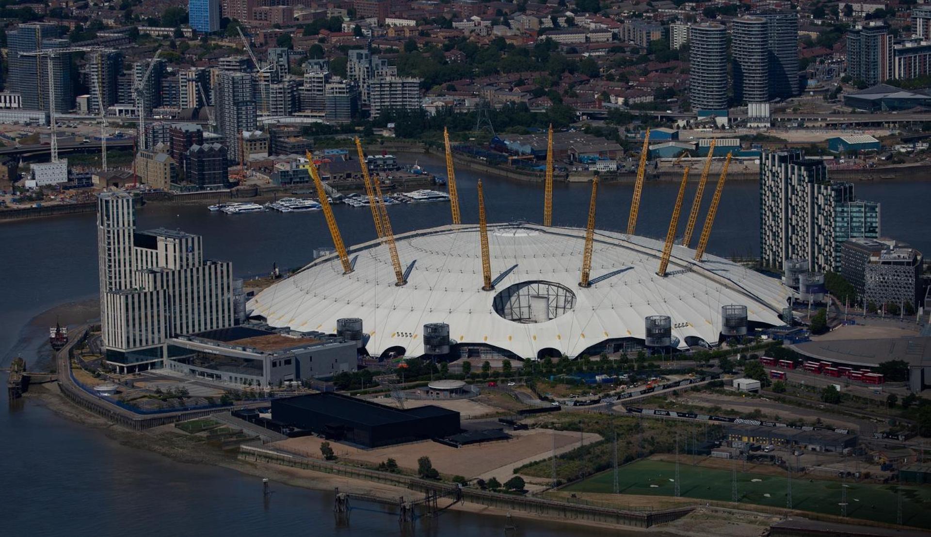 Cozylease 3-bed Canary Wharf Retreat,near Lcy Casa de Férias Londres