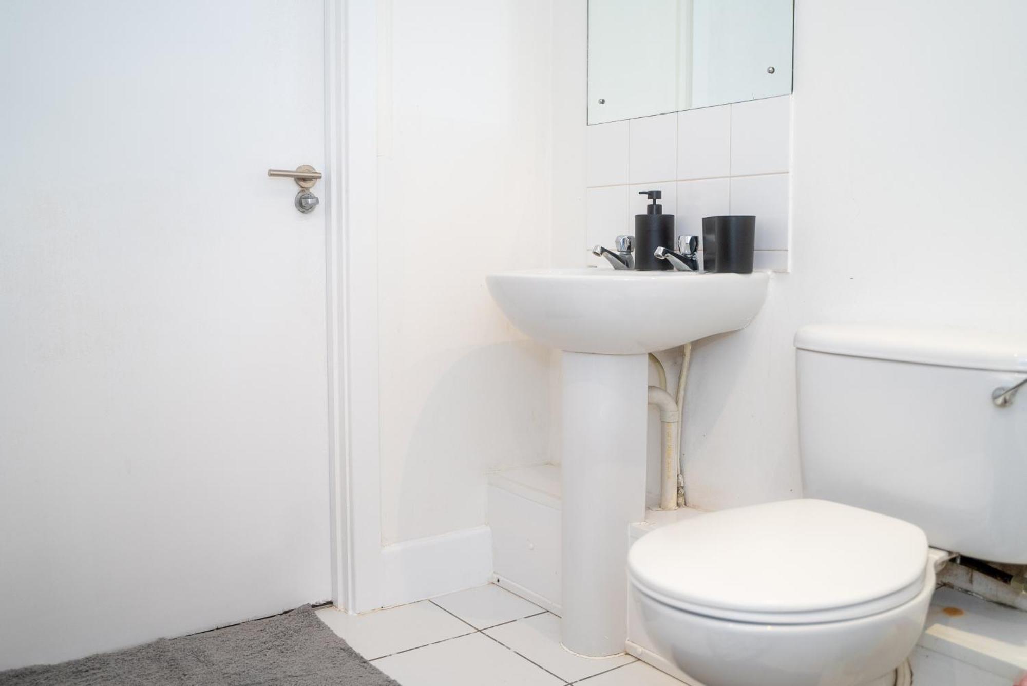 Cozy 1 Bed In Canary Wharf - Near Excel & Greenwich With Gym Acces Appartement *