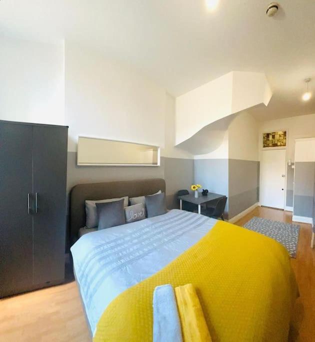 The Location, Distance Walking King's Cross Station Appartement