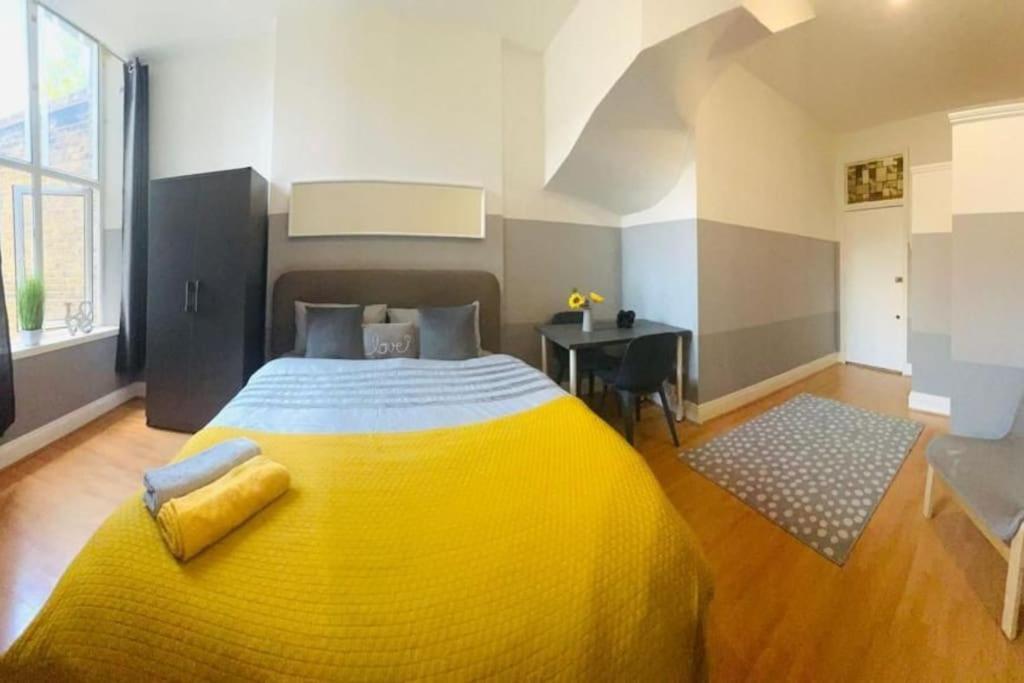 The Location, Distance Walking King's Cross Station Appartement