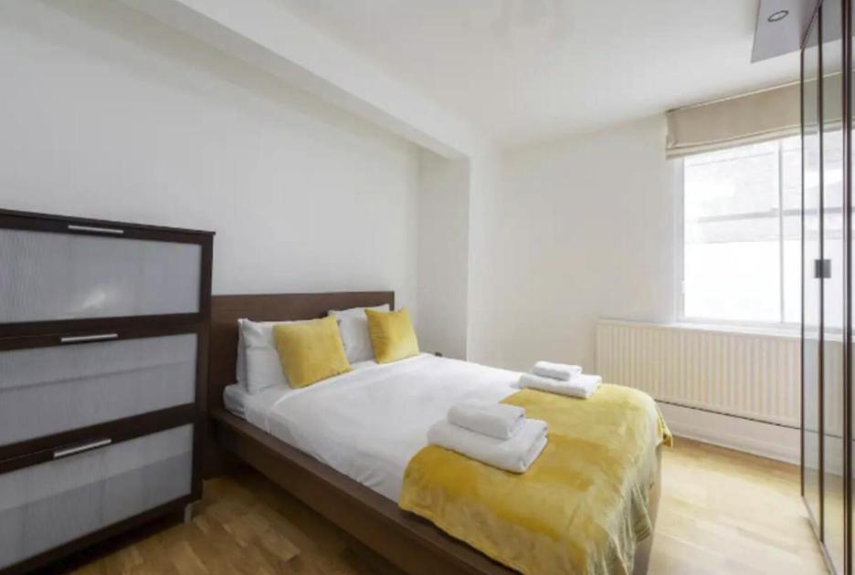 Apartamento Capital Two Bedroom Sloane Avenue Londres