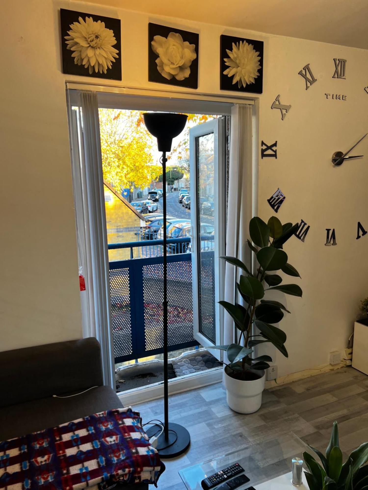 1-bed Flat With Fast Wi-fi In Prime Location 15mins From