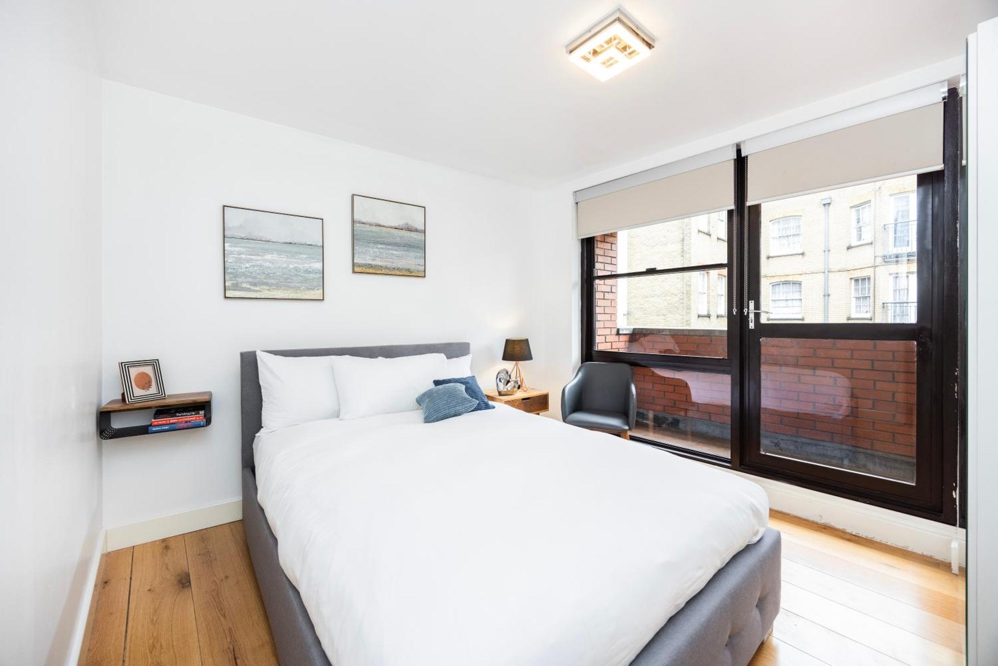 Apartment Stunning 2bed In Soho,steps From Piccadilly Circus *