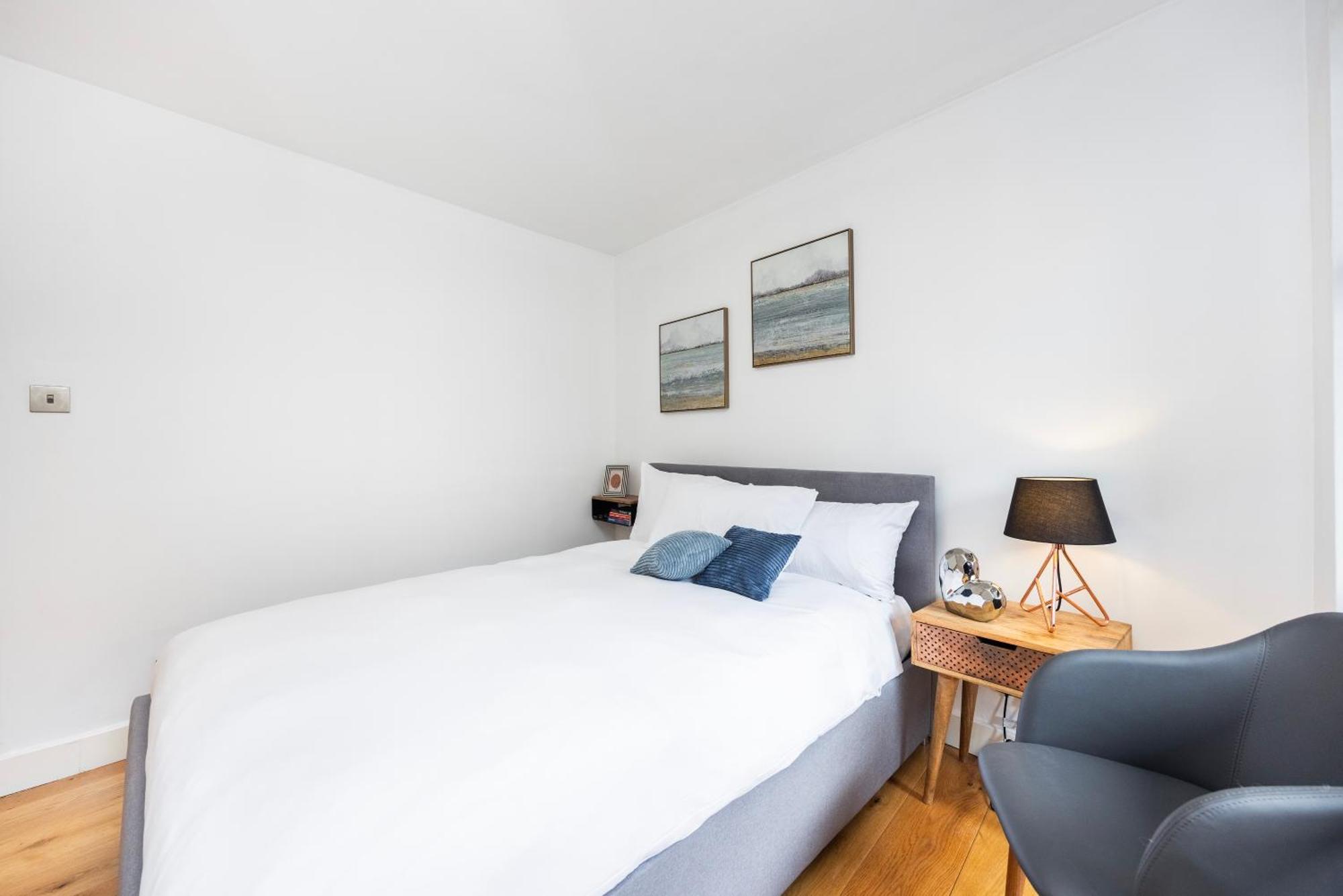 Stunning 2bed In Soho,steps From Piccadilly Circus London