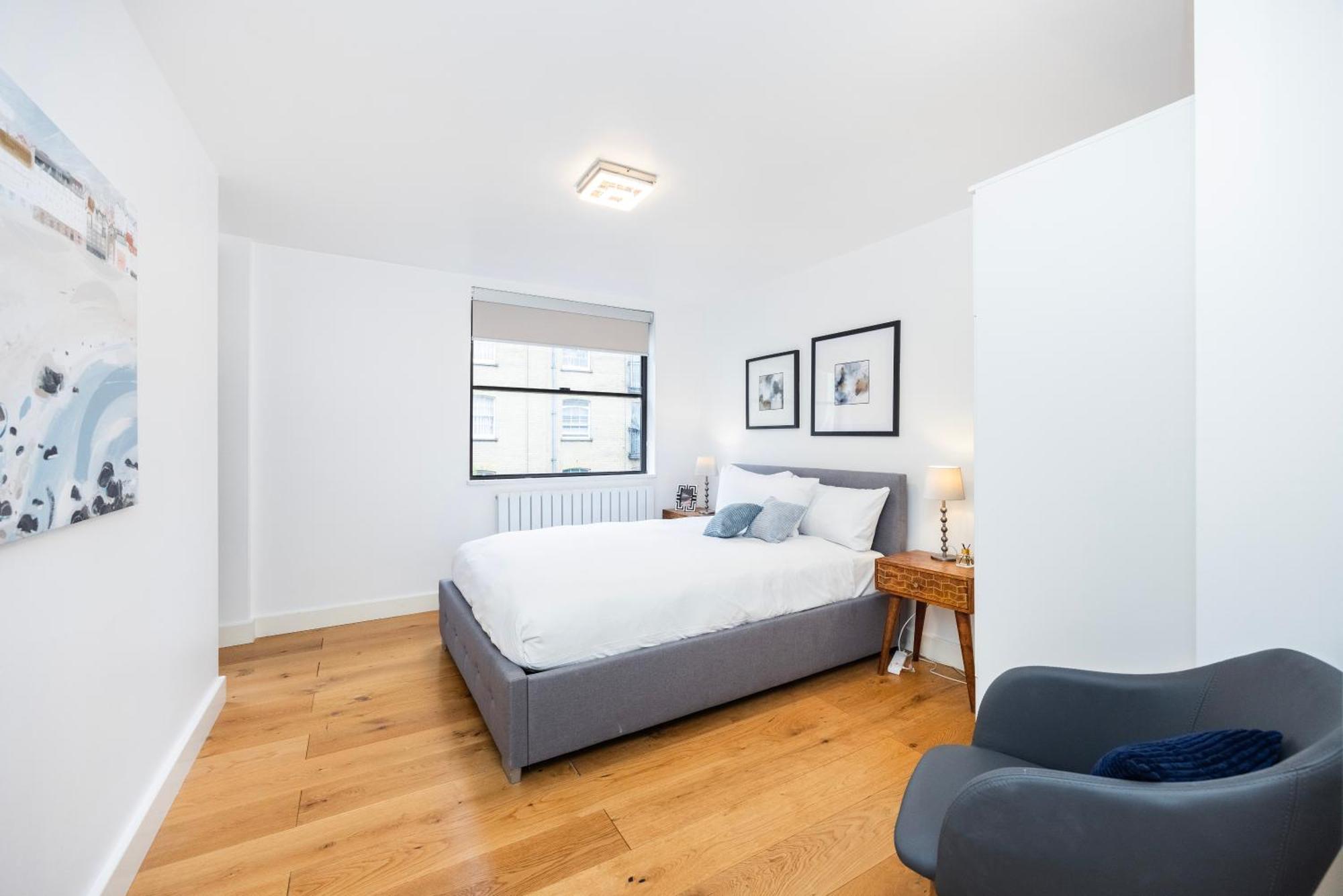 Stunning 2bed In Soho,steps From Piccadilly Circus Apartment *