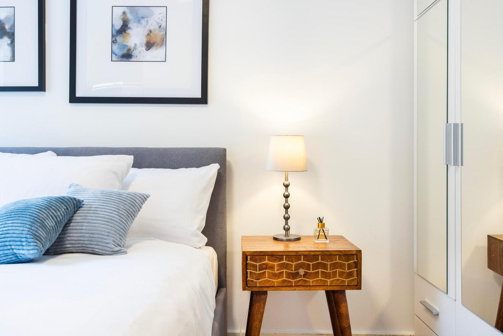 Apartment Stunning 2bed In Soho,steps From Piccadilly Circus London